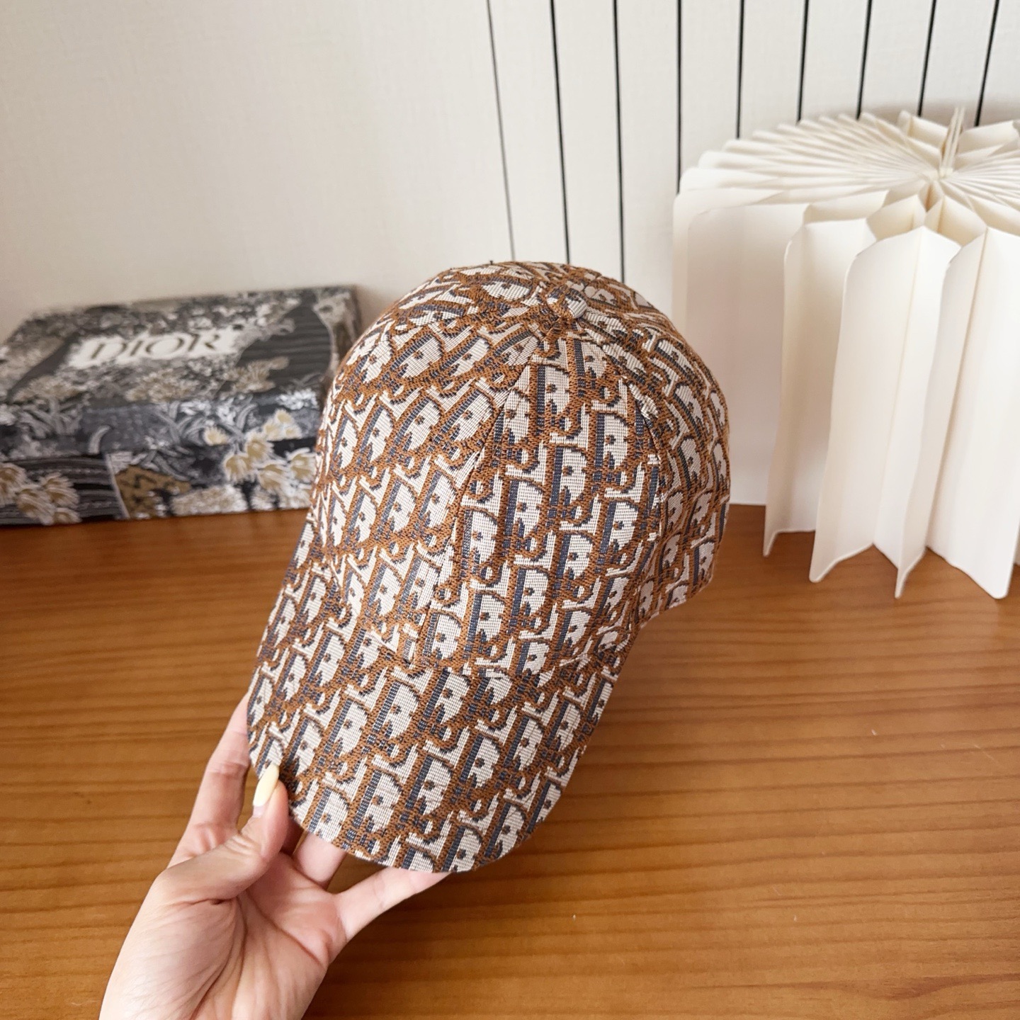 DIOR迪奥 刺绣官网同步新款发布 老花D家棒球帽🧢，水洗标吊牌齐全，超级火爆