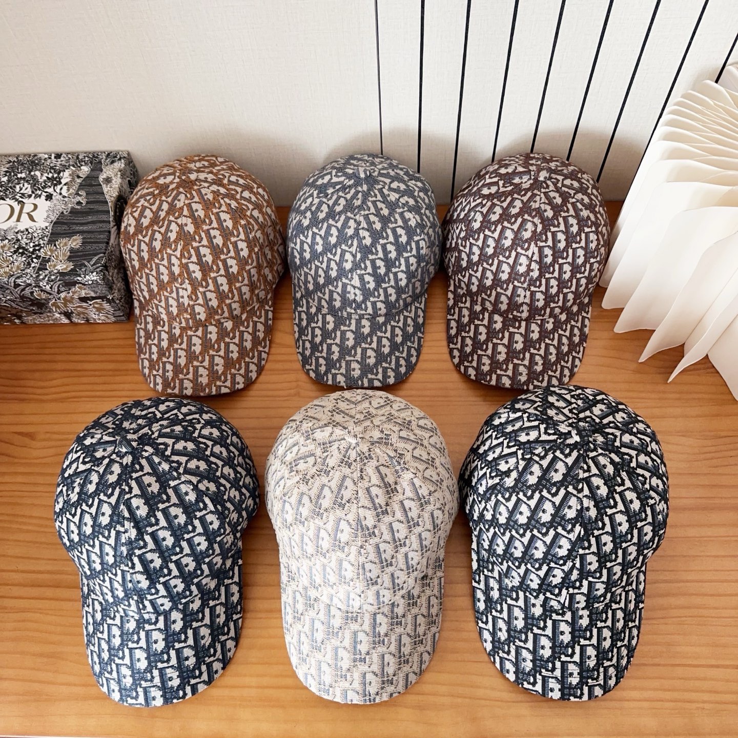 DIOR迪奥 刺绣官网同步新款发布 老花D家棒球帽🧢，水洗标吊牌齐全，超级火爆