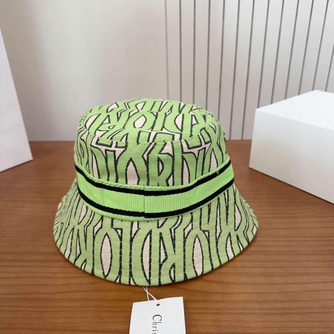 Dior 迪奥 新款原单渔夫帽， 精致純也格调很有感觉，很酷很时尚，专柜断货热门，质量超赞