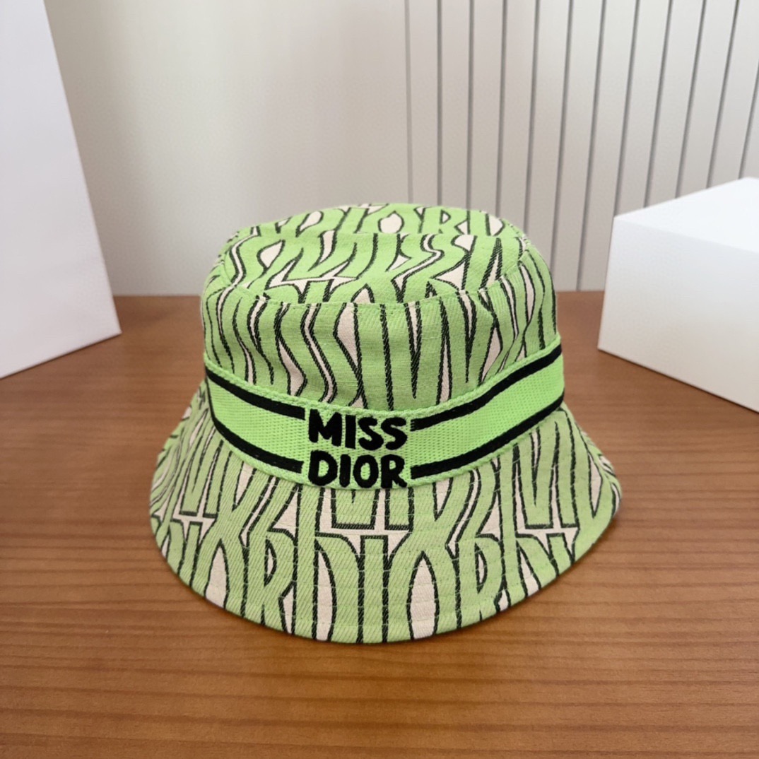 NO:742945,Dior Dior's new original bucket hat, exquisite and pure style, very cool and fashionable, popular out of stock at the counter, excellent quality hat straw hat bucket hat baseball cap, hat, dior, dior, espadrilles, hats19860909Dior 迪奥 新款原单渔夫帽, 精致純也格调很有感觉,很酷很时尚,专柜断货热门,质量超赞帽子草帽渔夫帽棒球帽,帽子,dior,dior,espadrilles,hats,hat