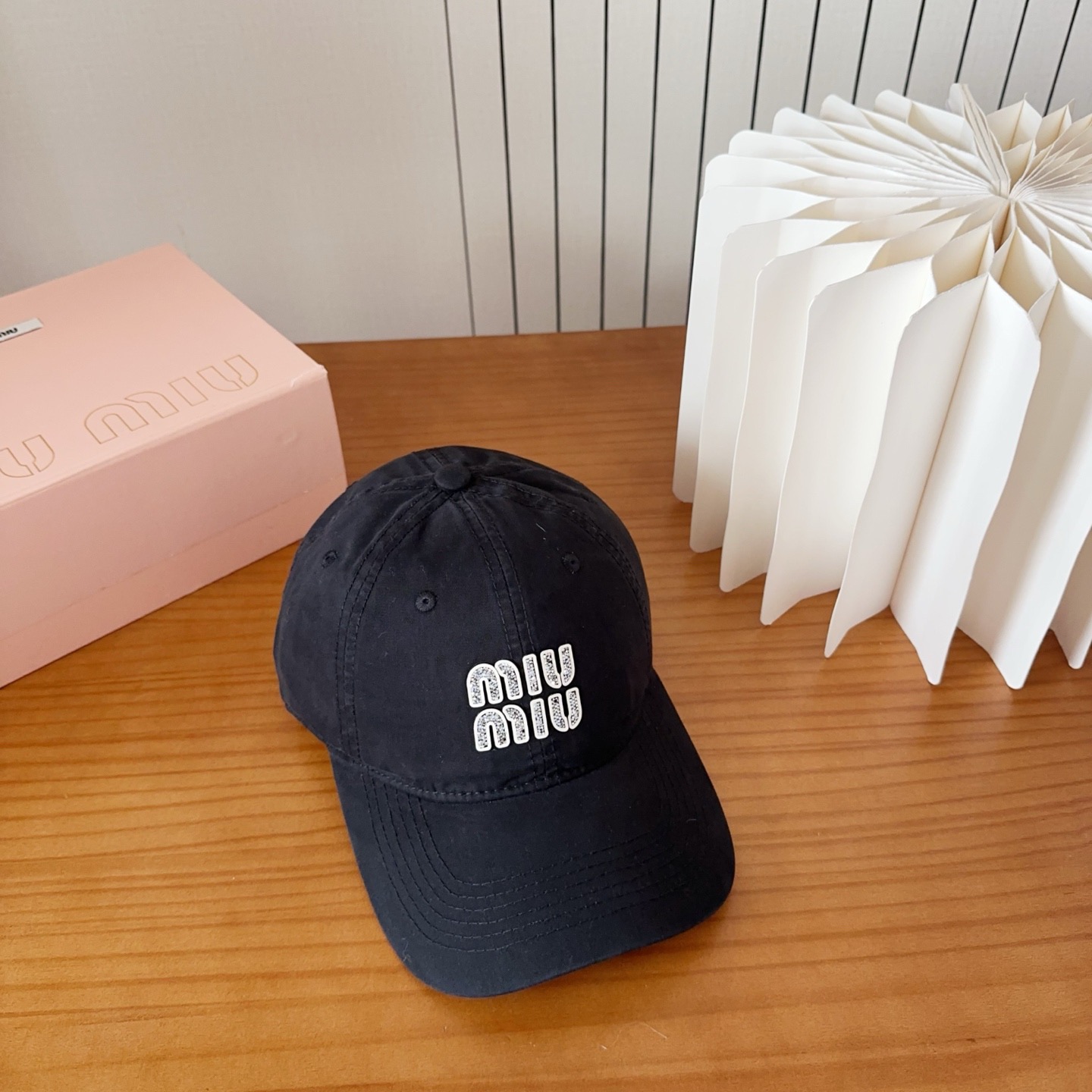 MIUM缪缪 2025新款棒球帽，🔆百搭日常款～出街必备