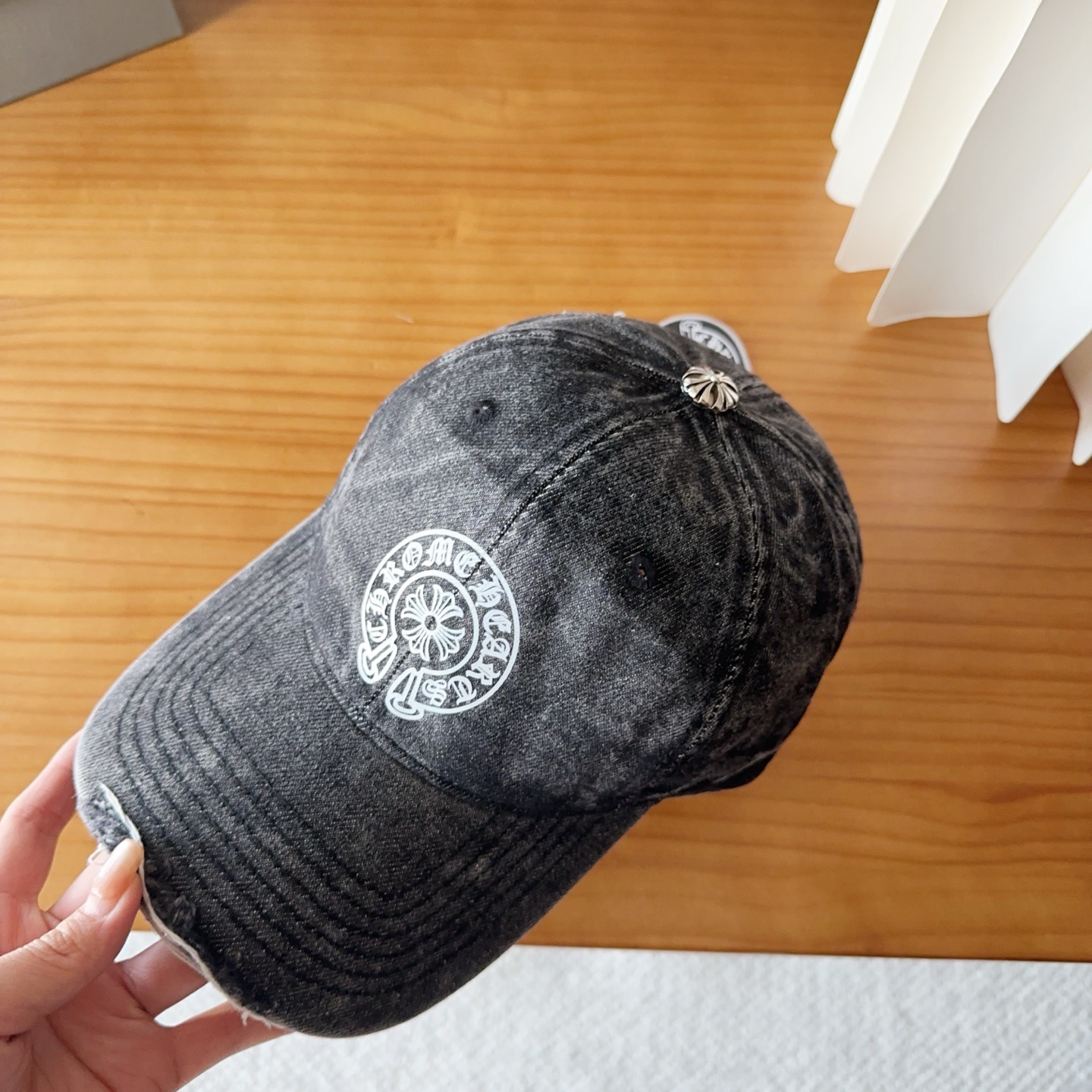 Chrome Hearts 克罗心💓早春韩版时尚复古做旧破洞帽子磨损设计百搭棒球帽鸭舌帽