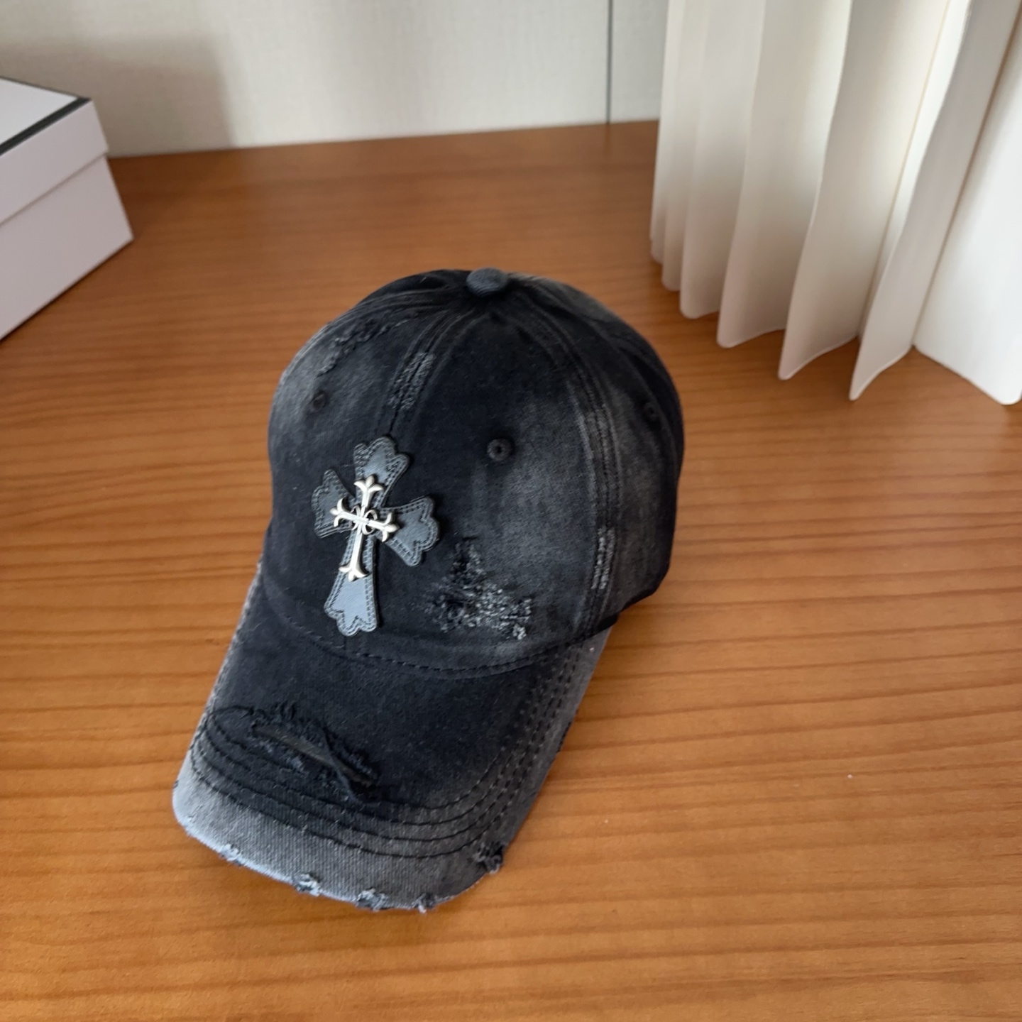 Chrome Hearts 克罗心💓早春韩版时尚复古做旧破洞帽子磨损设计百搭棒球帽鸭舌帽