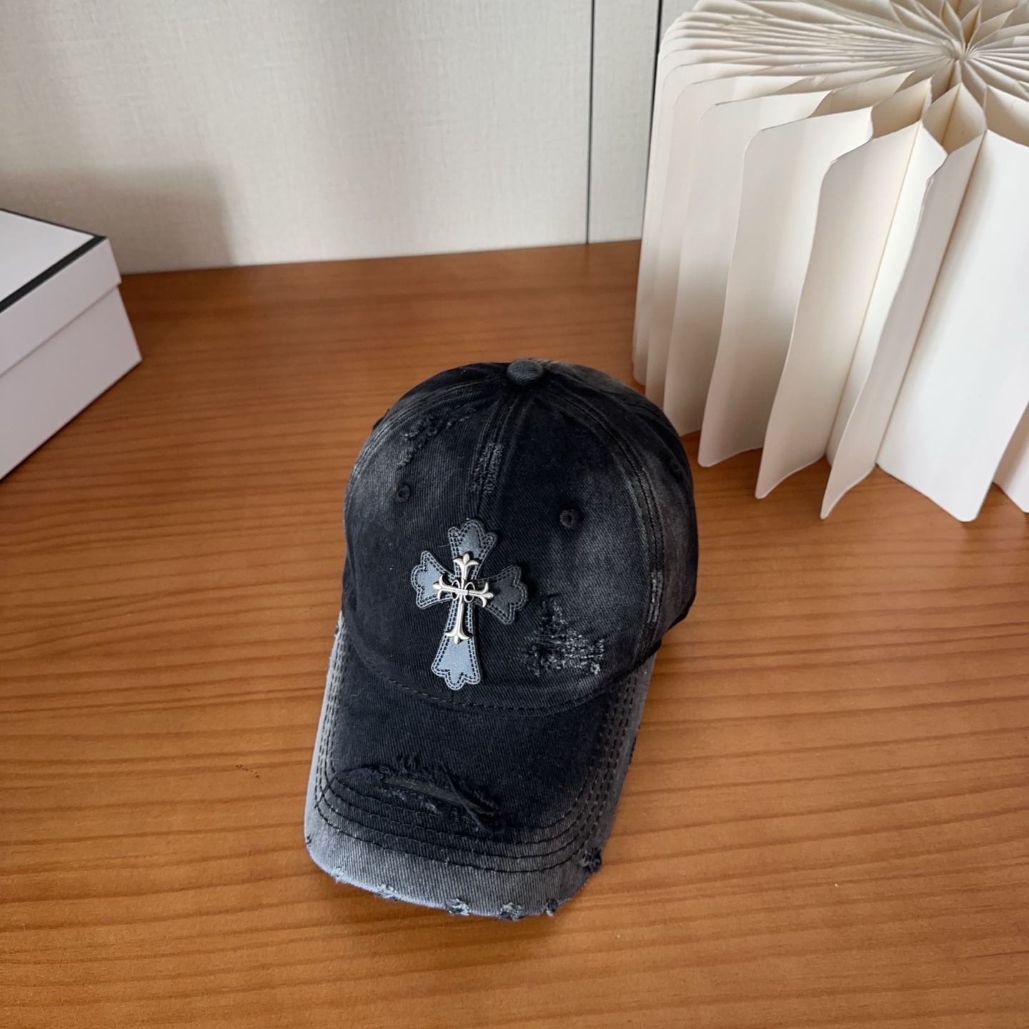 Chrome Hearts 克罗心💓早春韩版时尚复古做旧破洞帽子磨损设计百搭棒球帽鸭舌帽