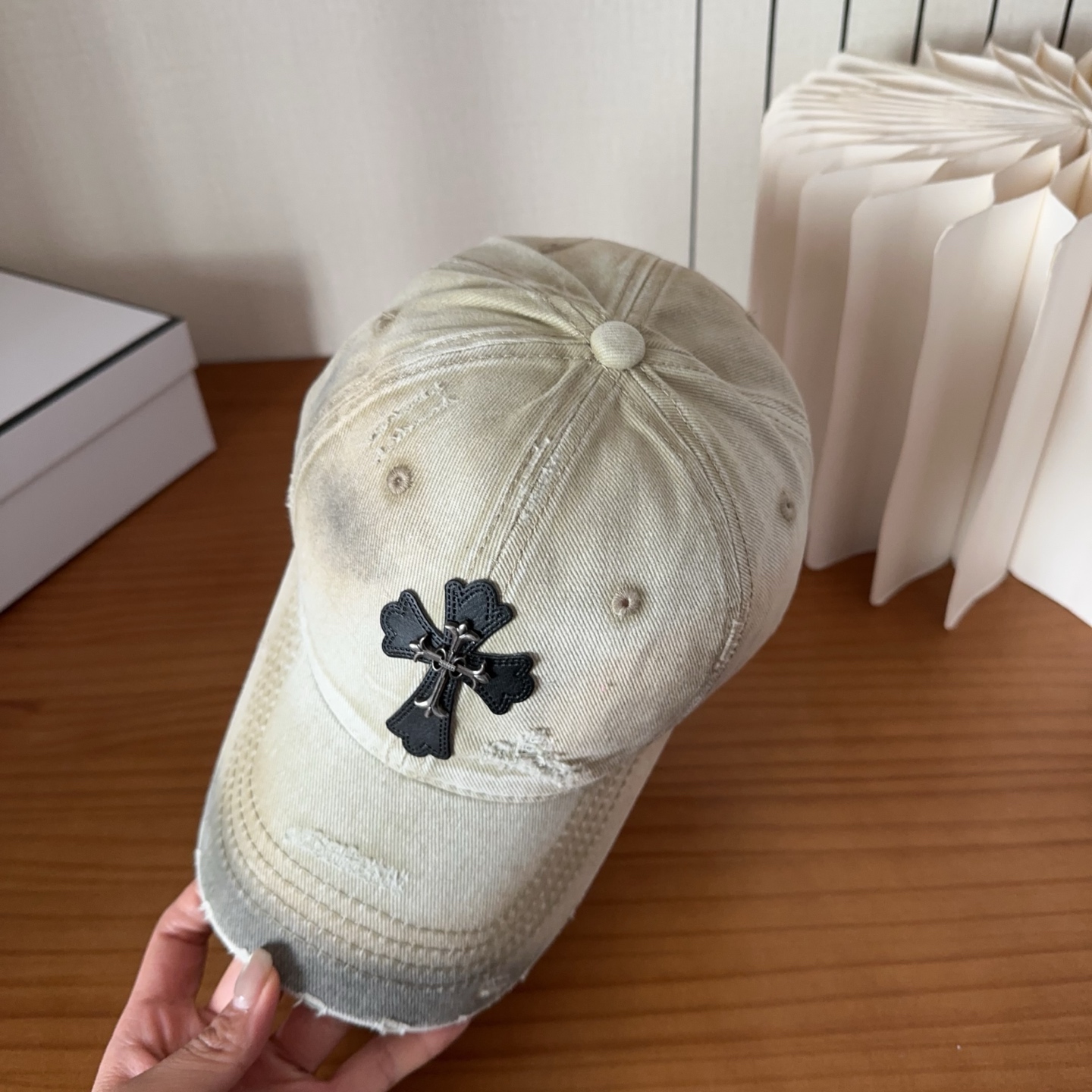 Chrome Hearts 克罗心💓早春韩版时尚复古做旧破洞帽子磨损设计百搭棒球帽鸭舌帽