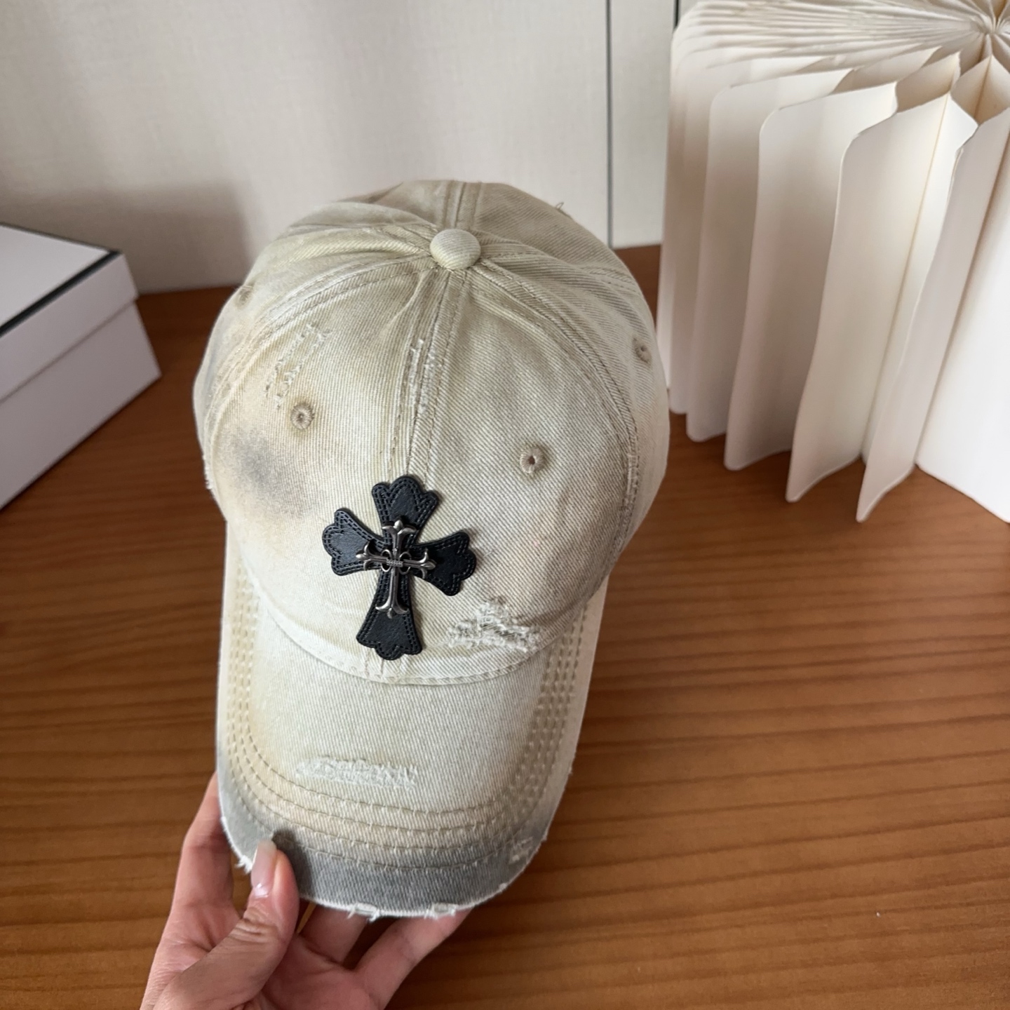 Chrome Hearts 克罗心💓早春韩版时尚复古做旧破洞帽子磨损设计百搭棒球帽鸭舌帽