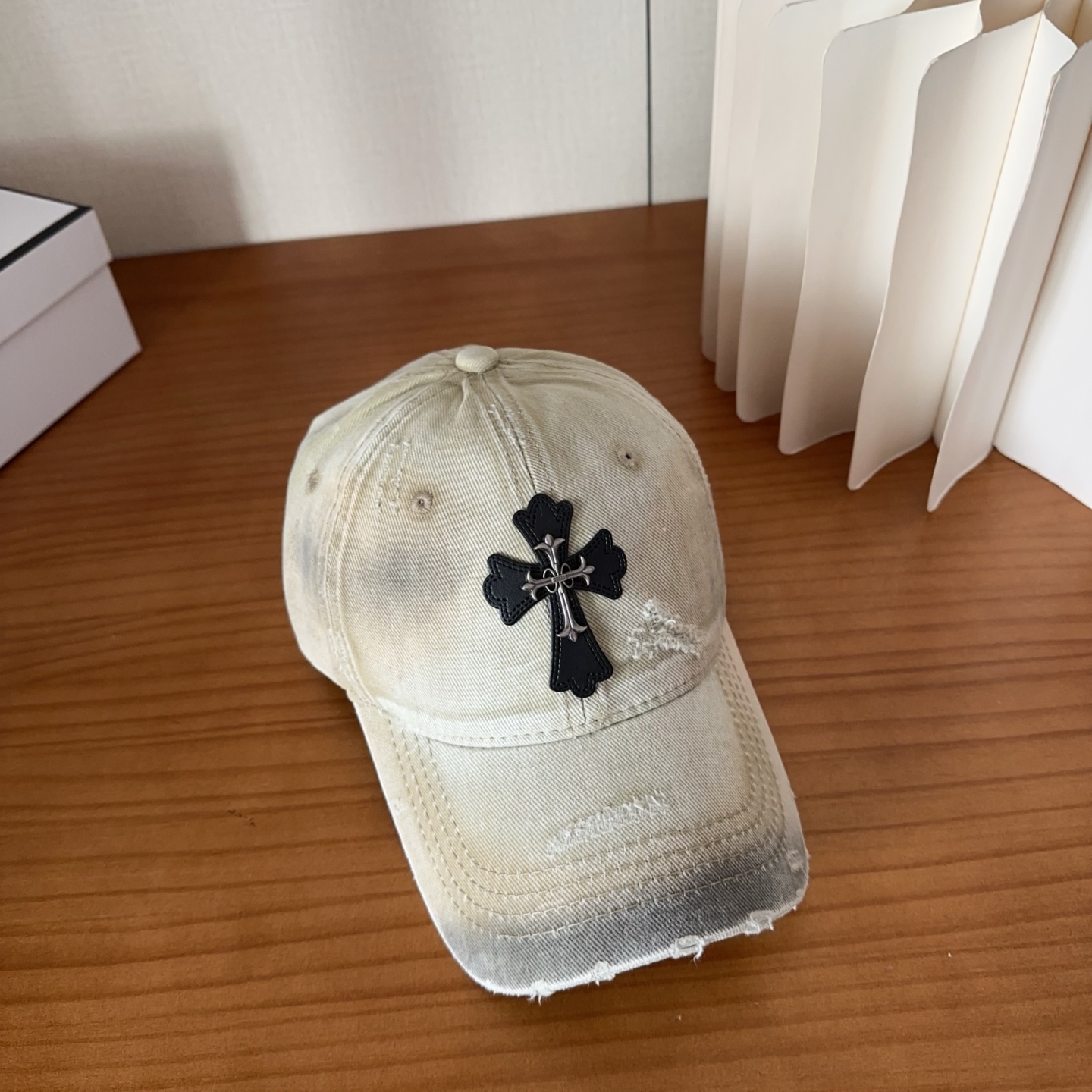 Chrome Hearts 克罗心💓早春韩版时尚复古做旧破洞帽子磨损设计百搭棒球帽鸭舌帽