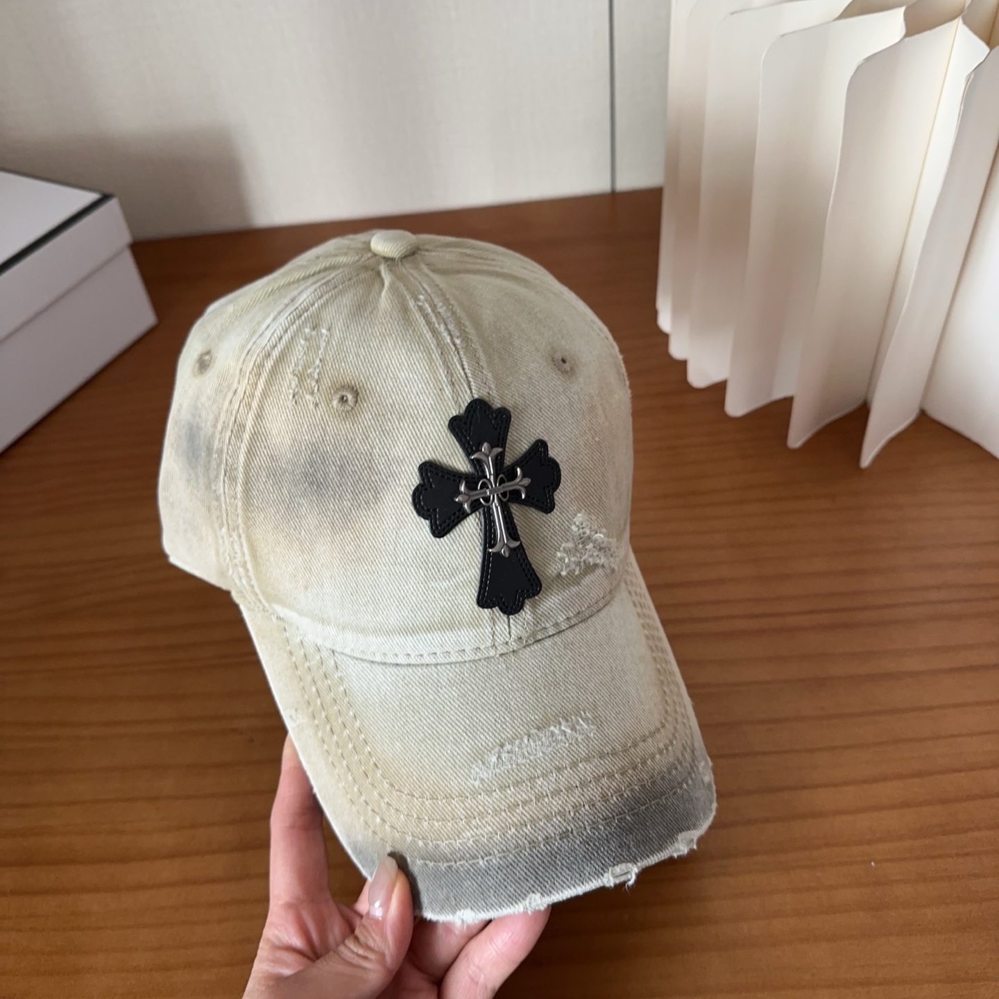 Chrome Hearts 克罗心💓早春韩版时尚复古做旧破洞帽子磨损设计百搭棒球帽鸭舌帽