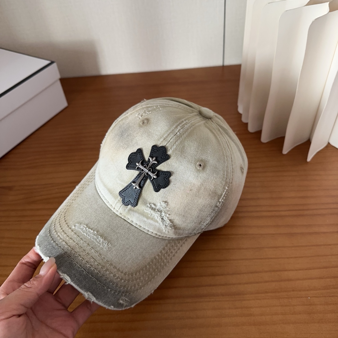 Chrome Hearts 克罗心💓早春韩版时尚复古做旧破洞帽子磨损设计百搭棒球帽鸭舌帽