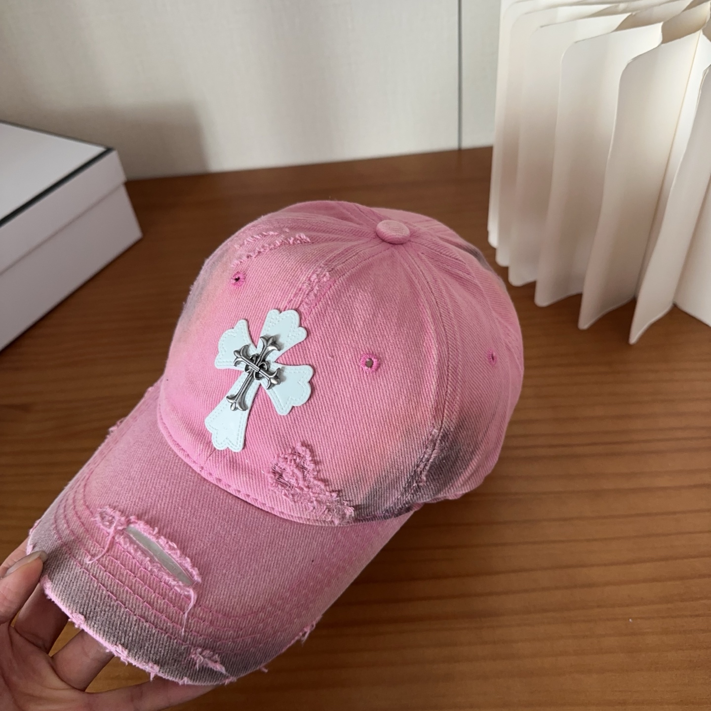 Chrome Hearts 克罗心💓早春韩版时尚复古做旧破洞帽子磨损设计百搭棒球帽鸭舌帽