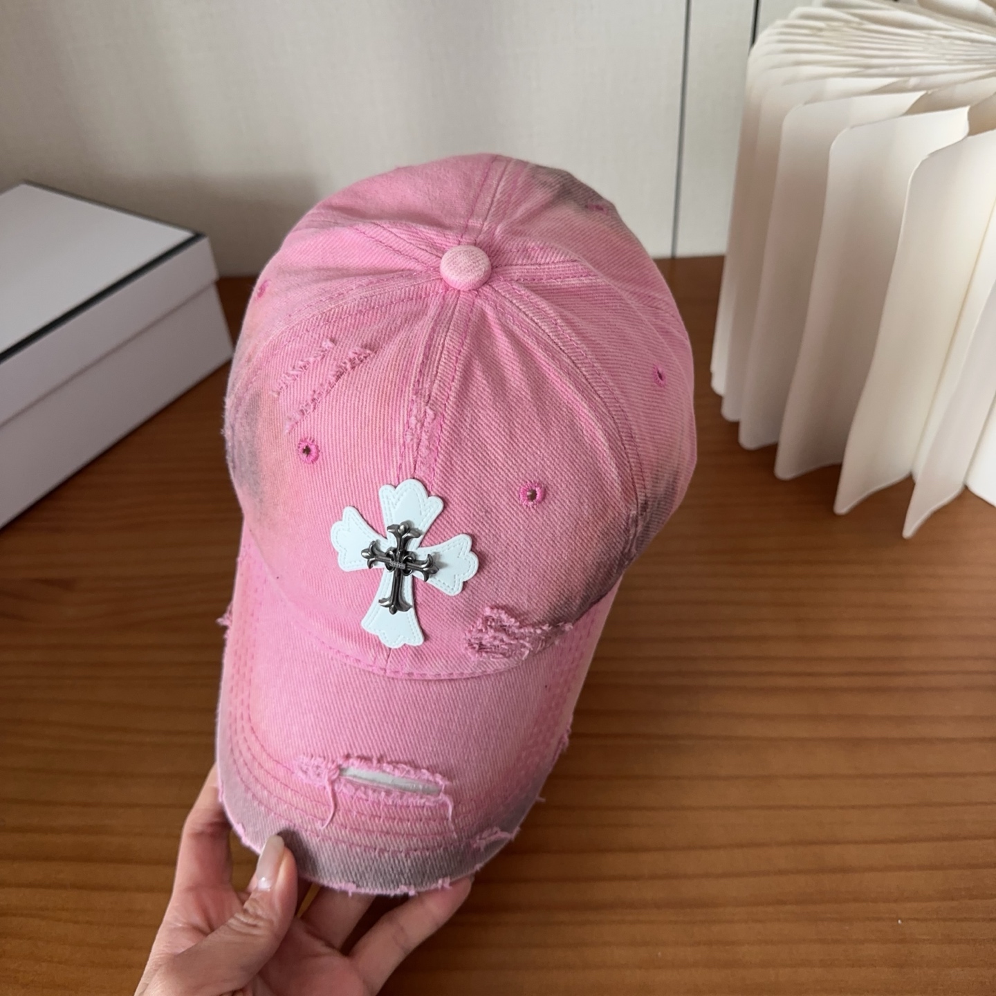 Chrome Hearts 克罗心💓早春韩版时尚复古做旧破洞帽子磨损设计百搭棒球帽鸭舌帽