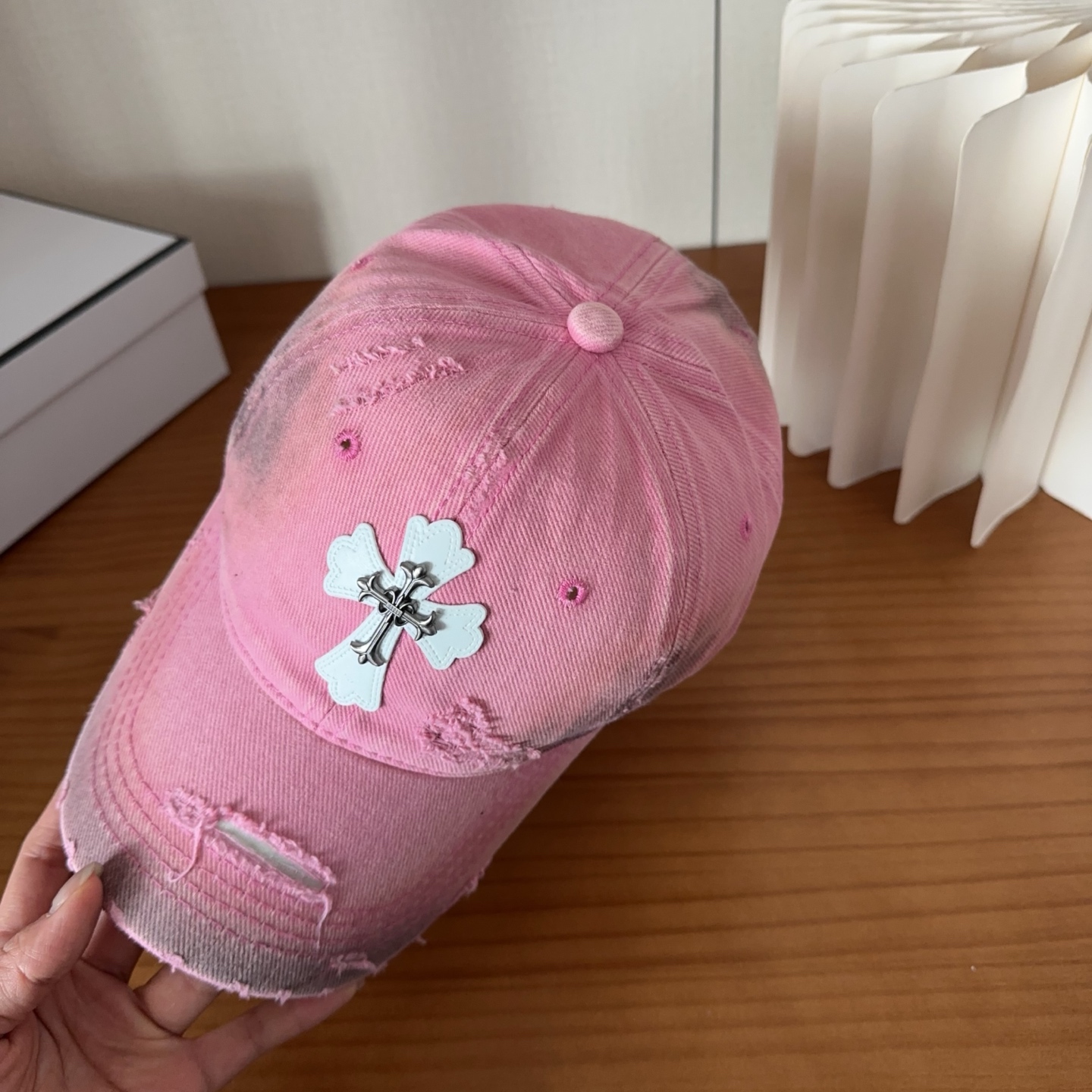 Chrome Hearts 克罗心💓早春韩版时尚复古做旧破洞帽子磨损设计百搭棒球帽鸭舌帽