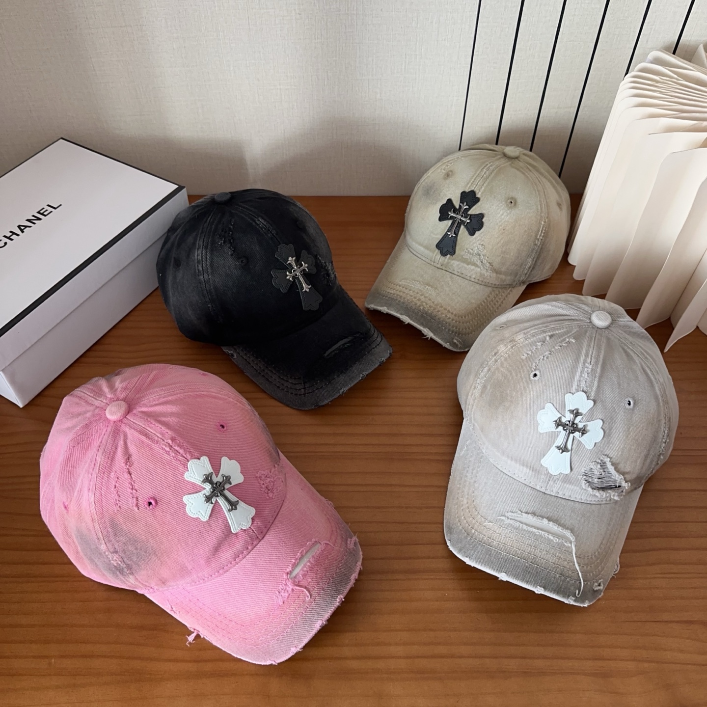 Chrome Hearts 克罗心💓早春韩版时尚复古做旧破洞帽子磨损设计百搭棒球帽鸭舌帽