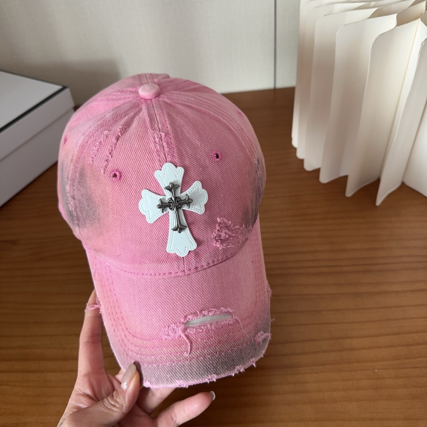 Chrome Hearts 克罗心💓早春韩版时尚复古做旧破洞帽子磨损设计百搭棒球帽鸭舌帽