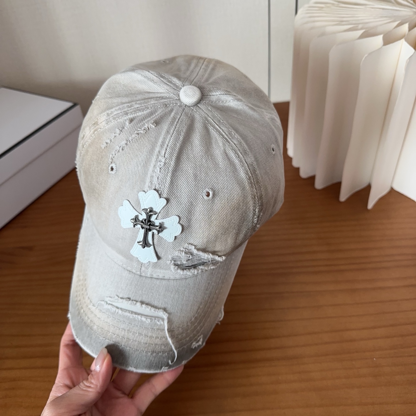 Chrome Hearts 克罗心💓早春韩版时尚复古做旧破洞帽子磨损设计百搭棒球帽鸭舌帽