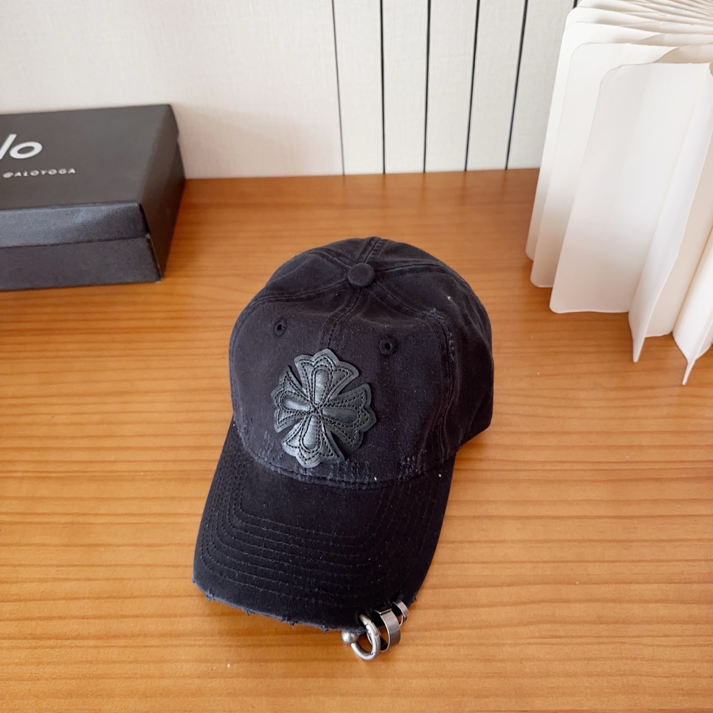 Chrome Hearts 克罗心💓早春韩版时尚复古做旧破洞帽子磨损设计百搭棒球帽鸭舌帽