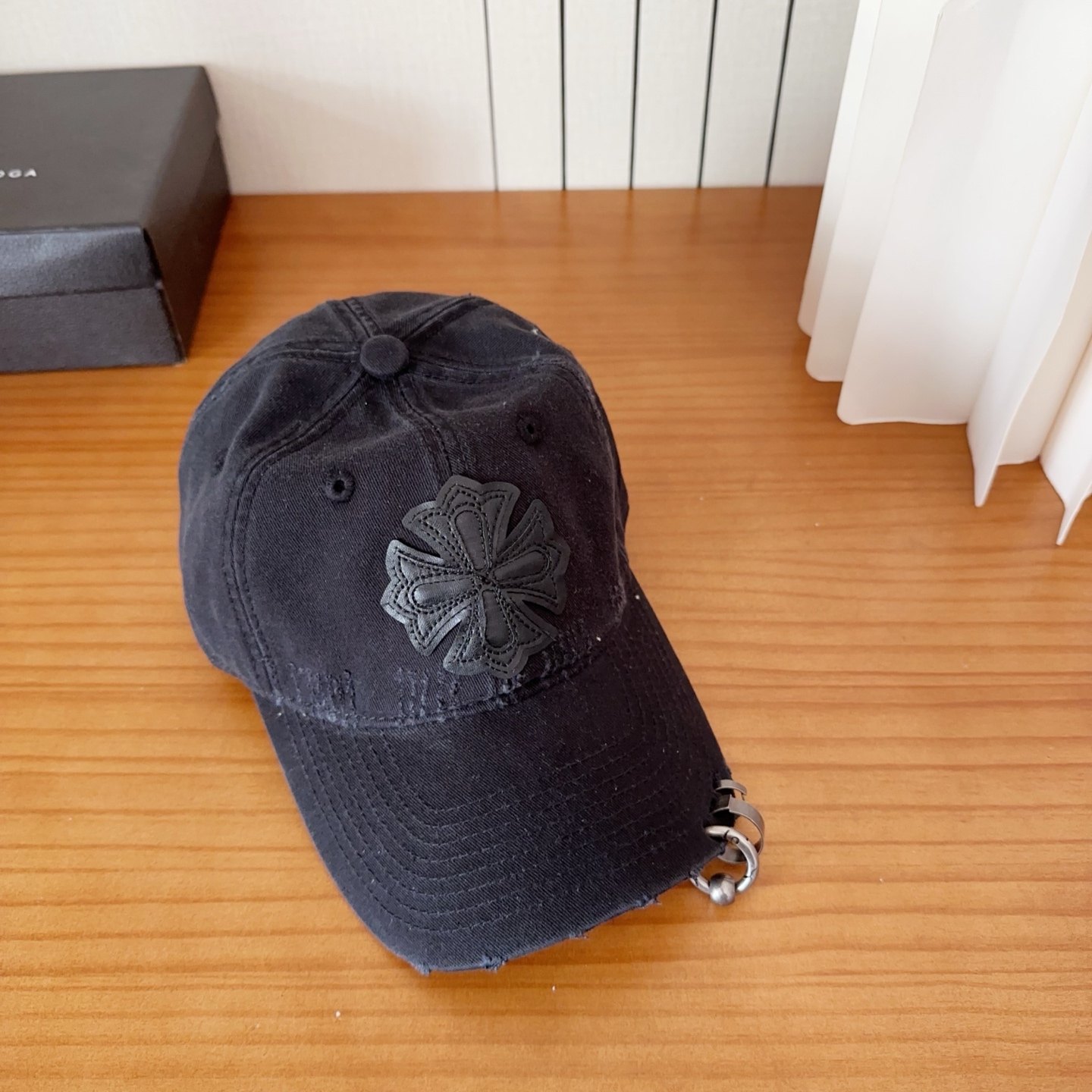 Chrome Hearts 克罗心💓早春韩版时尚复古做旧破洞帽子磨损设计百搭棒球帽鸭舌帽