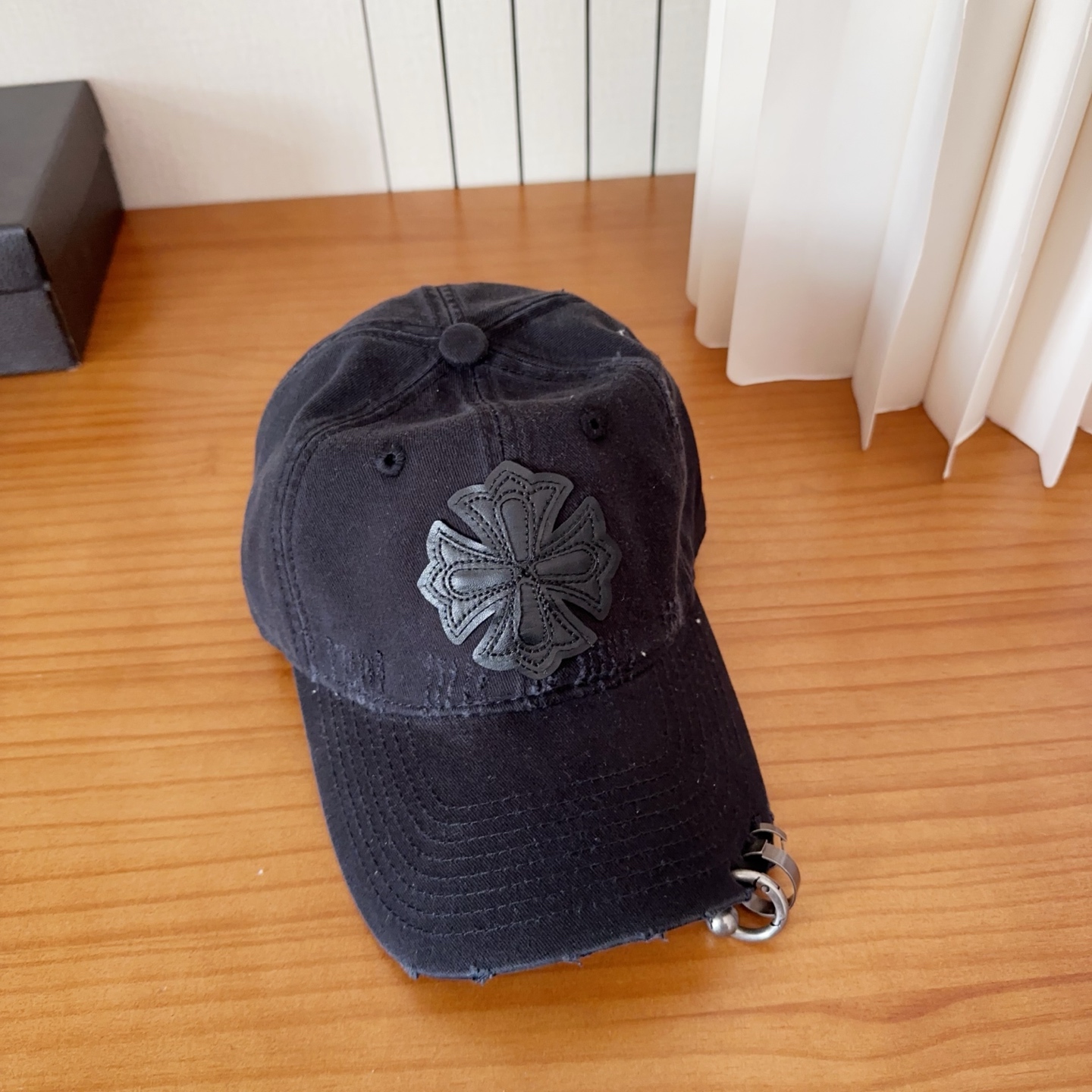 Chrome Hearts 克罗心💓早春韩版时尚复古做旧破洞帽子磨损设计百搭棒球帽鸭舌帽