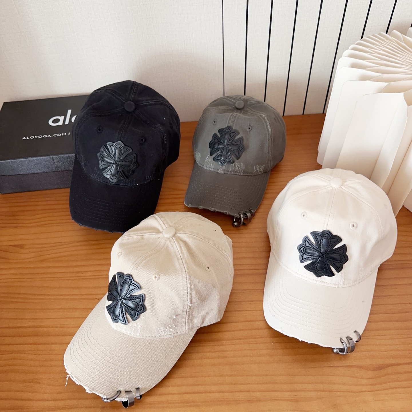 Chrome Hearts 克罗心💓早春韩版时尚复古做旧破洞帽子磨损设计百搭棒球帽鸭舌帽