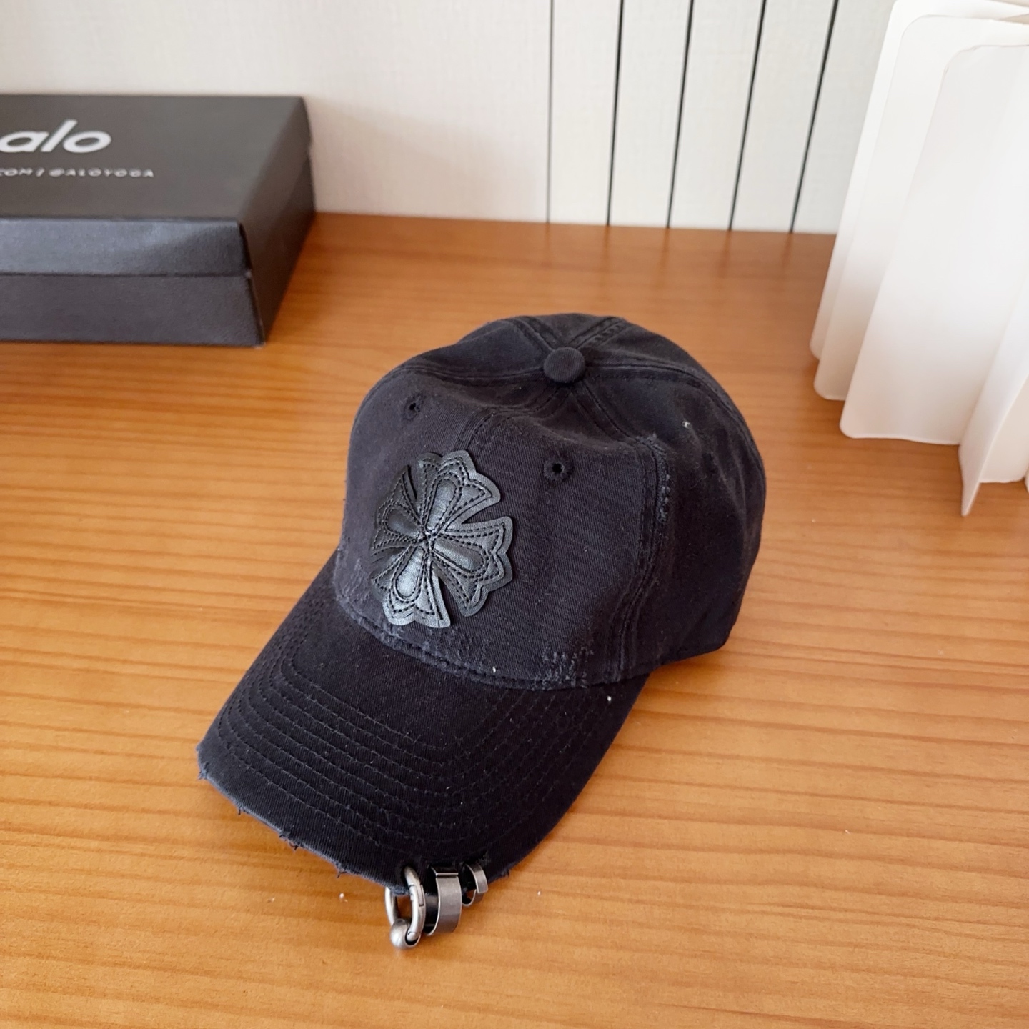 Chrome Hearts 克罗心💓早春韩版时尚复古做旧破洞帽子磨损设计百搭棒球帽鸭舌帽