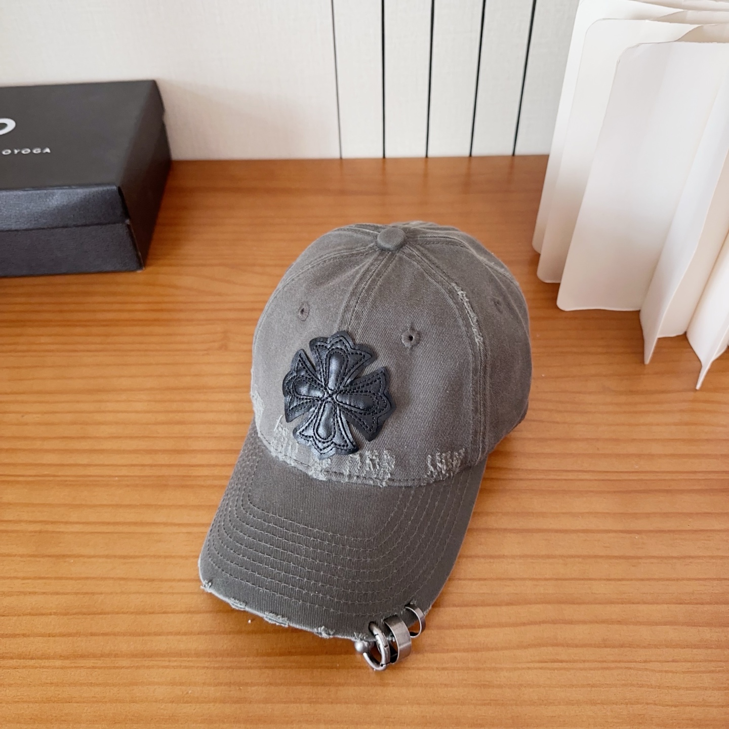 Chrome Hearts 克罗心💓早春韩版时尚复古做旧破洞帽子磨损设计百搭棒球帽鸭舌帽