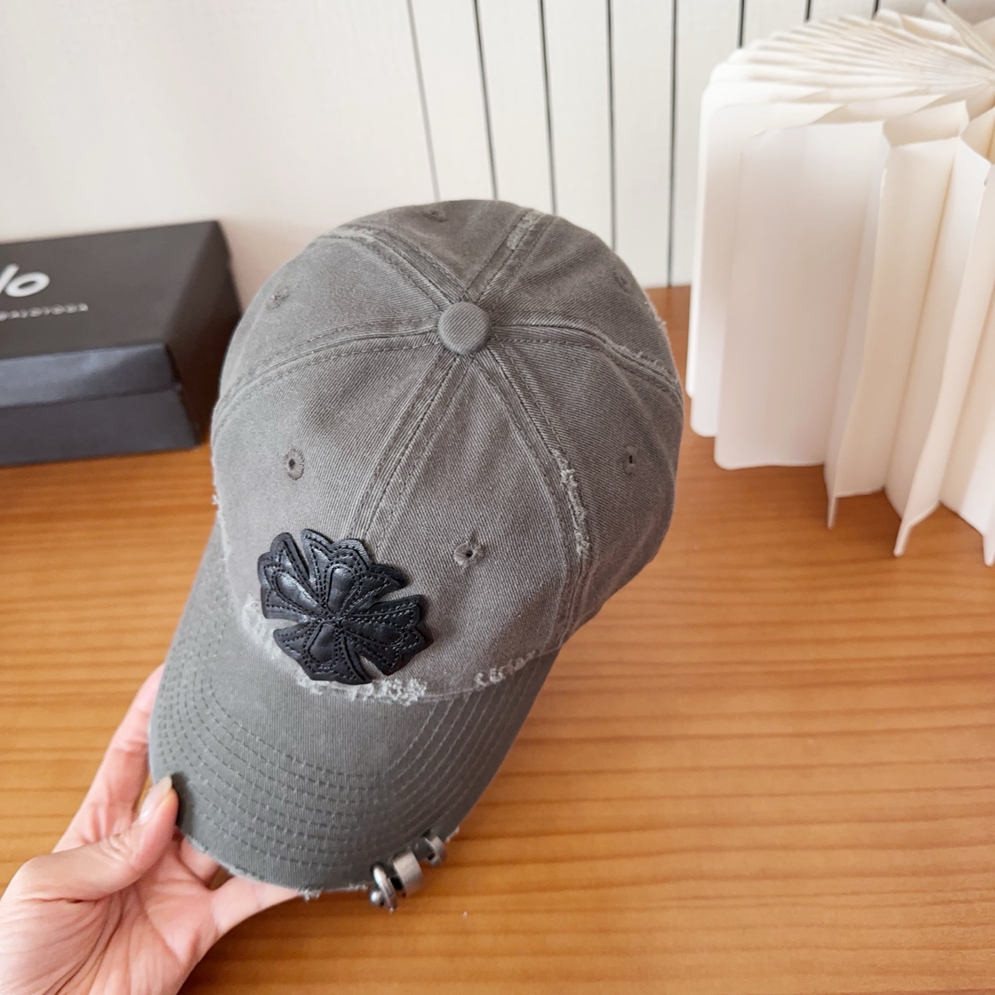 Chrome Hearts 克罗心💓早春韩版时尚复古做旧破洞帽子磨损设计百搭棒球帽鸭舌帽