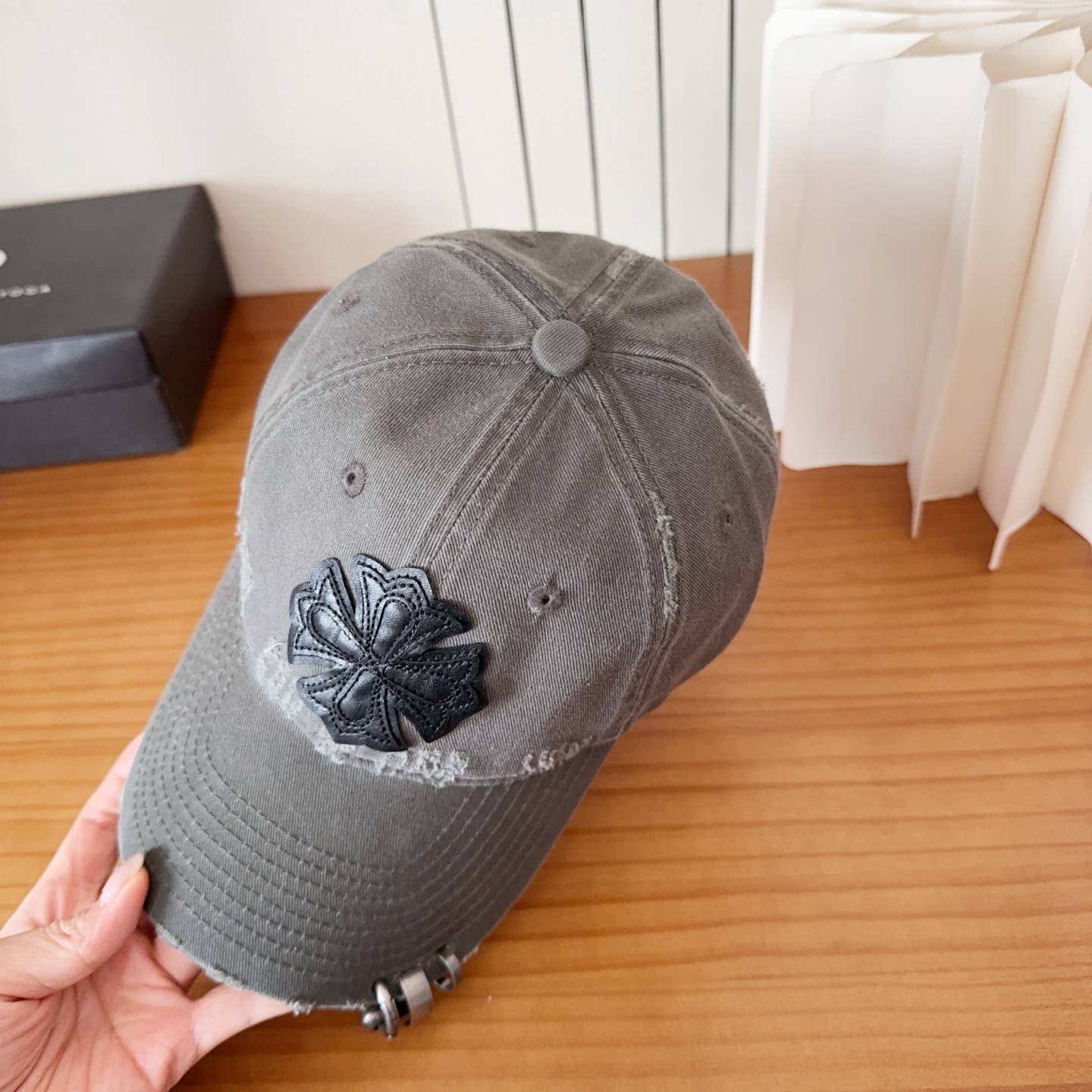 Chrome Hearts 克罗心💓早春韩版时尚复古做旧破洞帽子磨损设计百搭棒球帽鸭舌帽