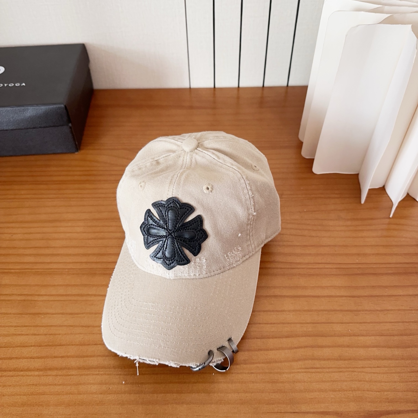 Chrome Hearts 克罗心💓早春韩版时尚复古做旧破洞帽子磨损设计百搭棒球帽鸭舌帽