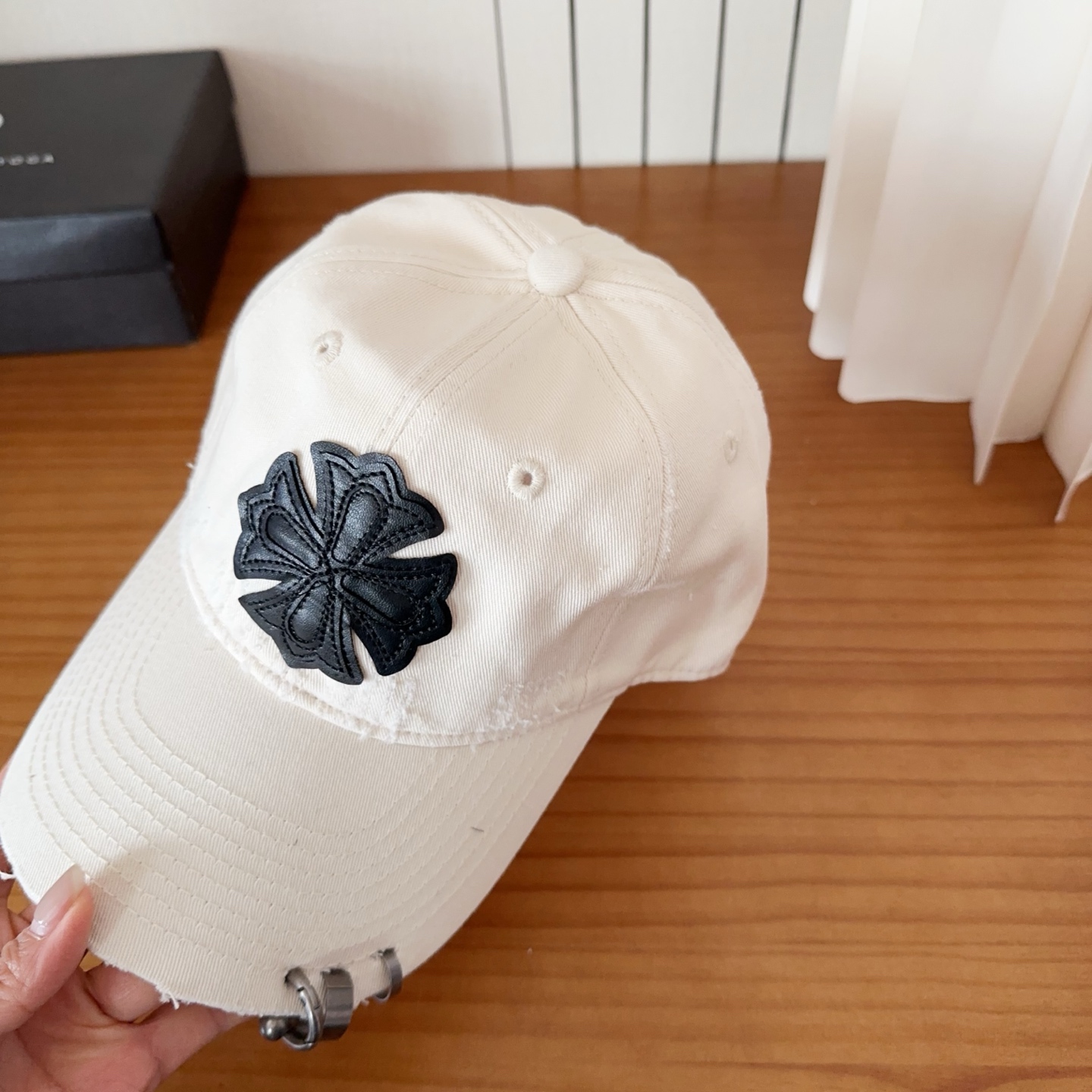 Chrome Hearts 克罗心💓早春韩版时尚复古做旧破洞帽子磨损设计百搭棒球帽鸭舌帽