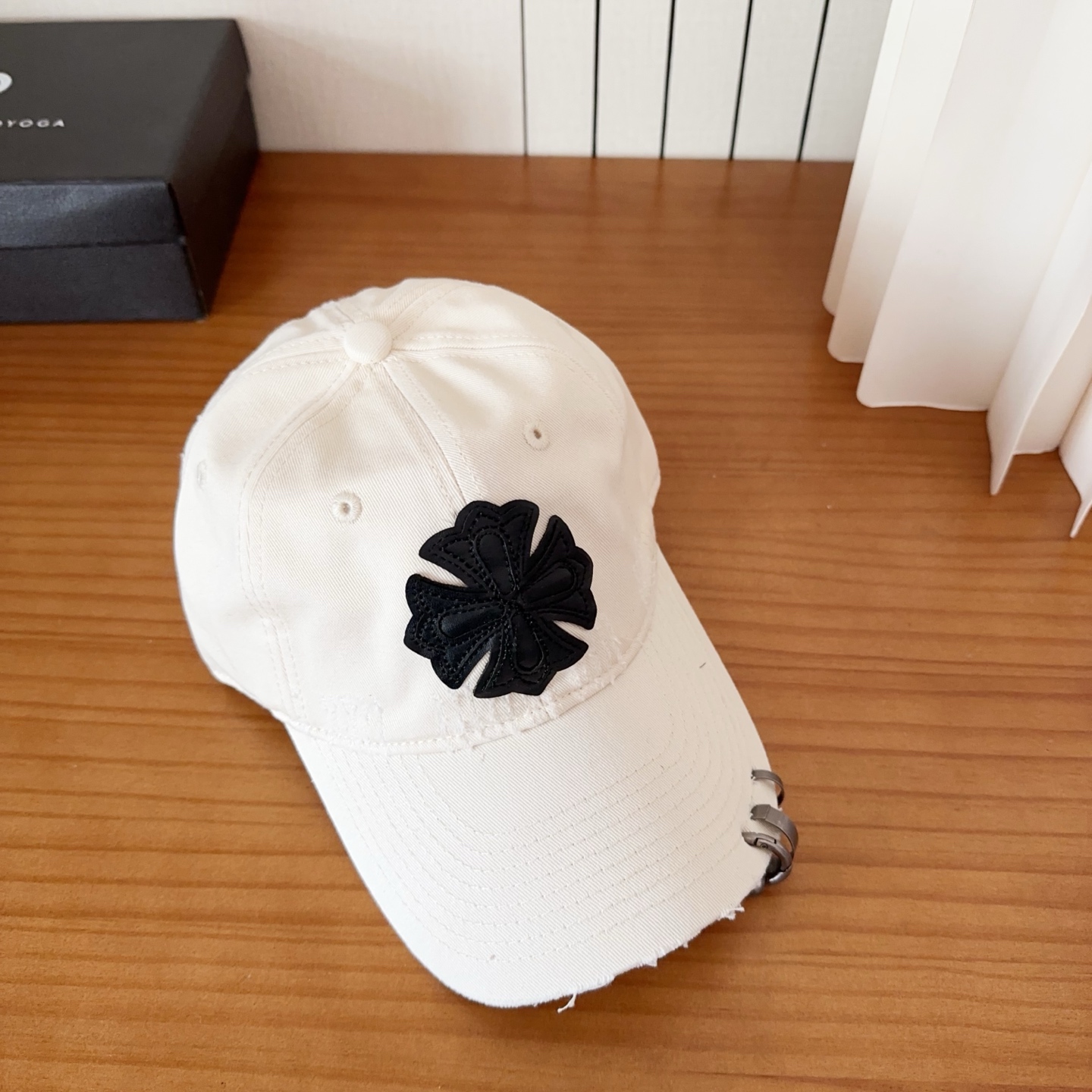 Chrome Hearts 克罗心💓早春韩版时尚复古做旧破洞帽子磨损设计百搭棒球帽鸭舌帽