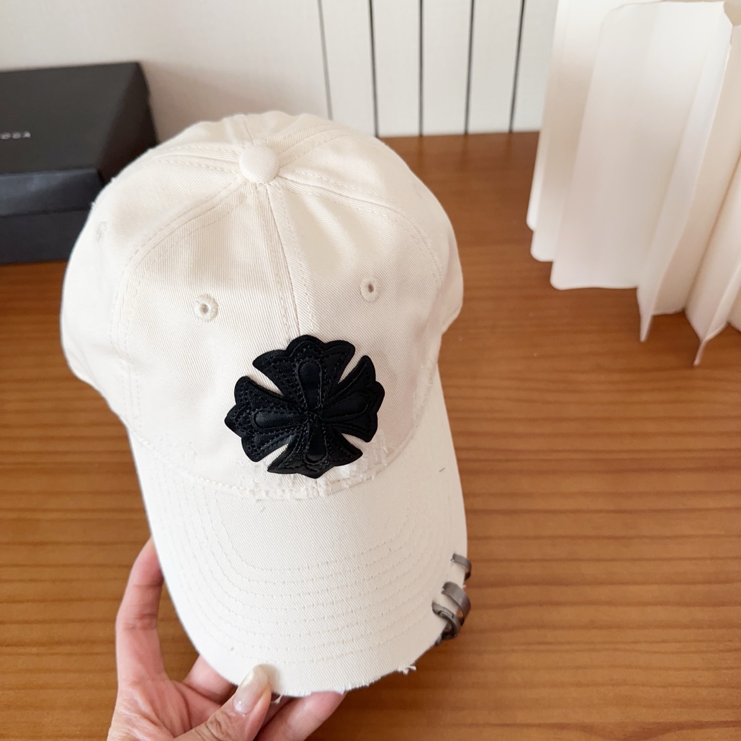 Chrome Hearts 克罗心💓早春韩版时尚复古做旧破洞帽子磨损设计百搭棒球帽鸭舌帽