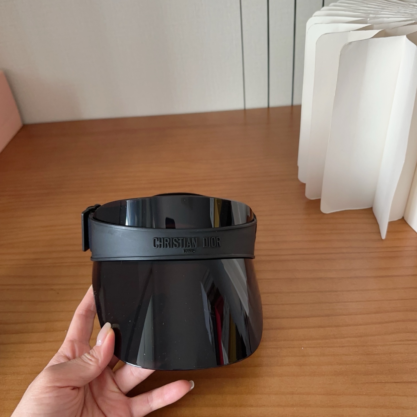 𝐷𝑖𝑜𝑟 时尚很拉风哦！ 空顶遮阳帽✨ 真的太喜欢