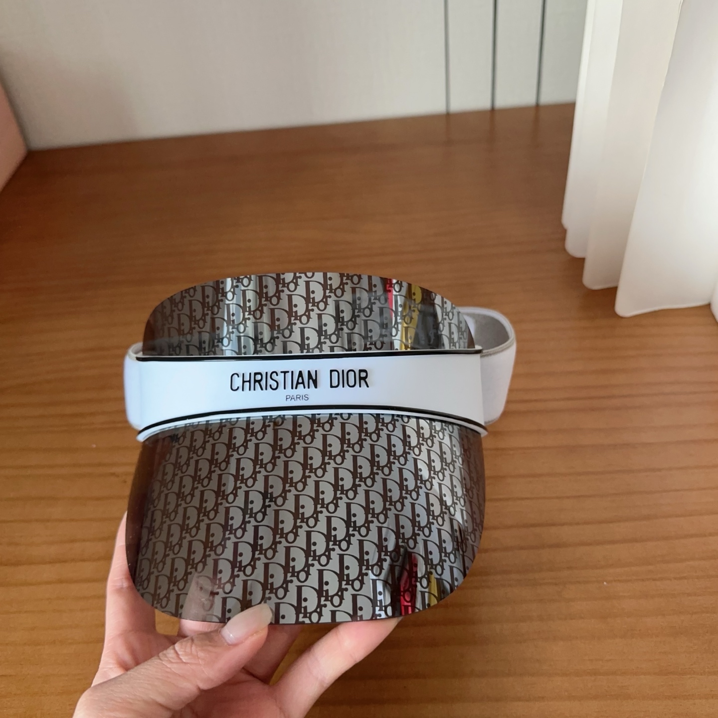 𝐷𝑖𝑜𝑟 老花 时尚很拉风哦！ 空顶遮阳帽✨ 真的太喜欢