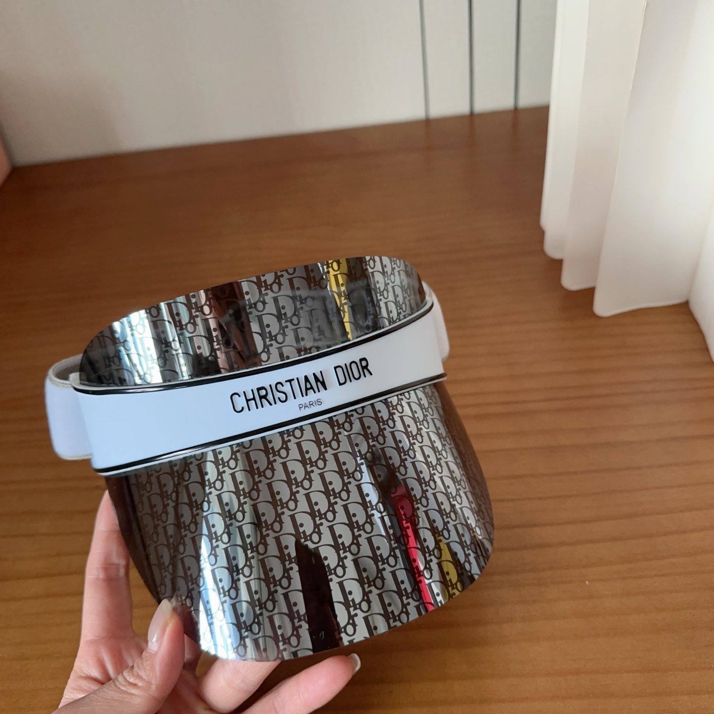 𝐷𝑖𝑜𝑟 老花 时尚很拉风哦！ 空顶遮阳帽✨ 真的太喜欢