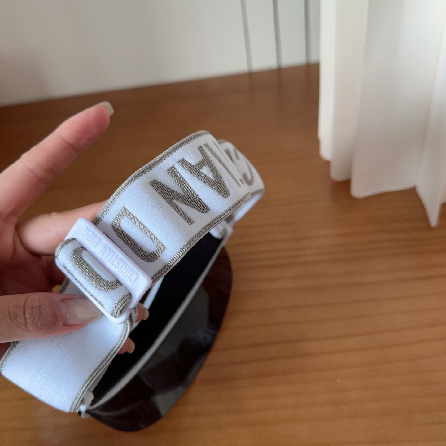 𝐷𝑖𝑜𝑟 老花 时尚很拉风哦！ 空顶遮阳帽✨ 真的太喜欢