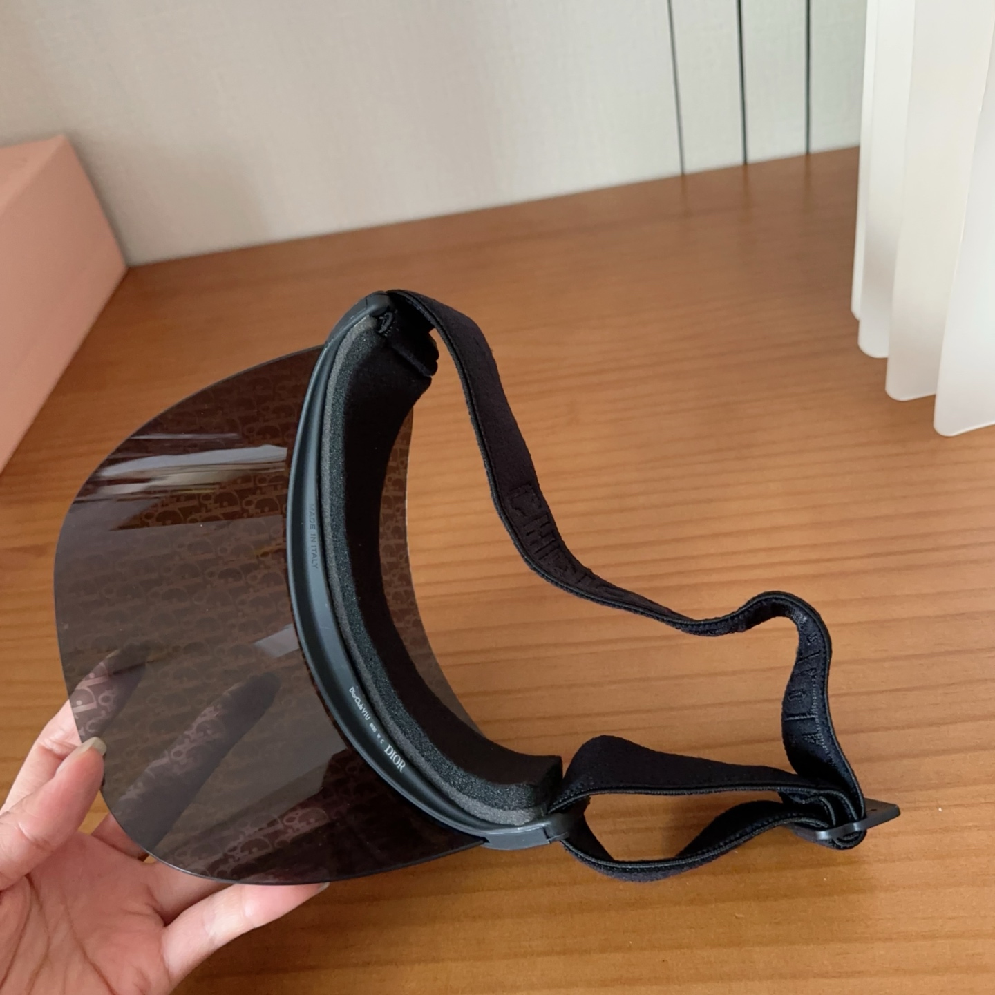 𝐷𝑖𝑜𝑟 老花 时尚很拉风哦！ 空顶遮阳帽✨ 真的太喜欢