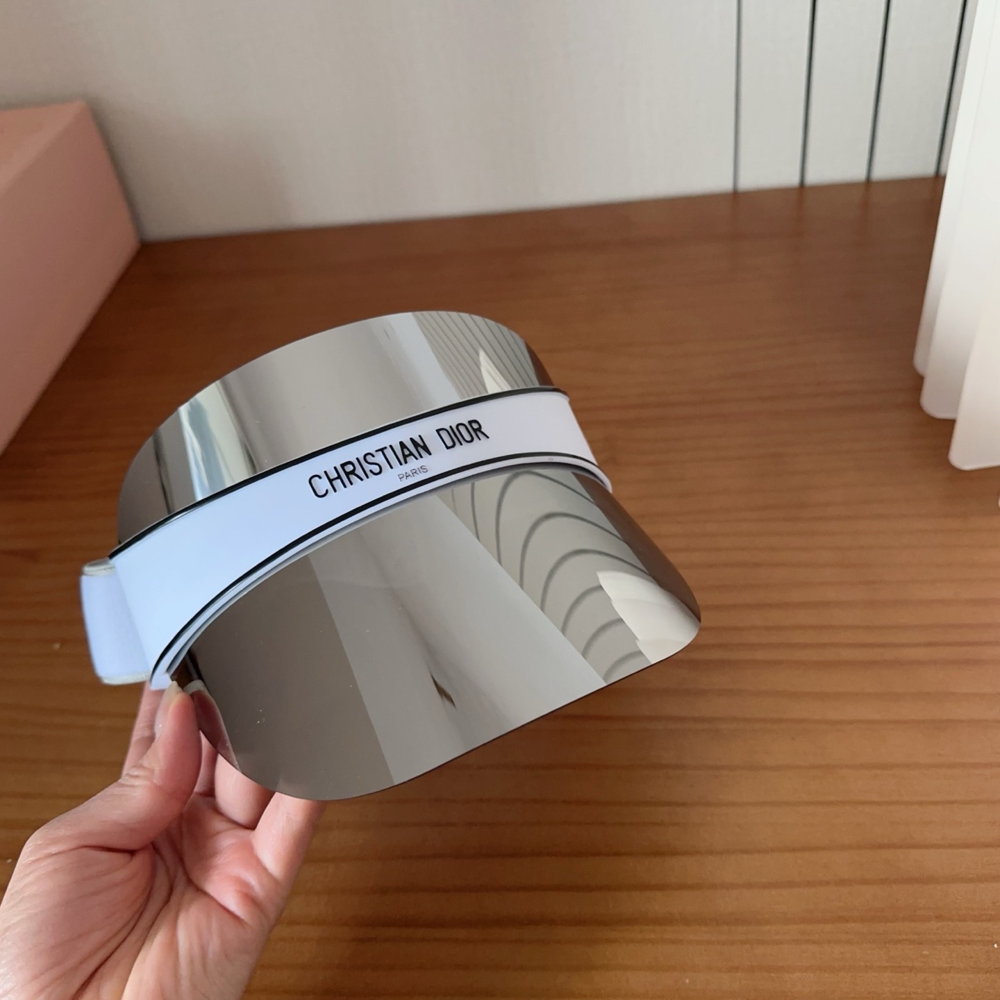 𝐷𝑖𝑜𝑟 时尚很拉风哦！ 空顶遮阳帽✨ 真的太喜欢