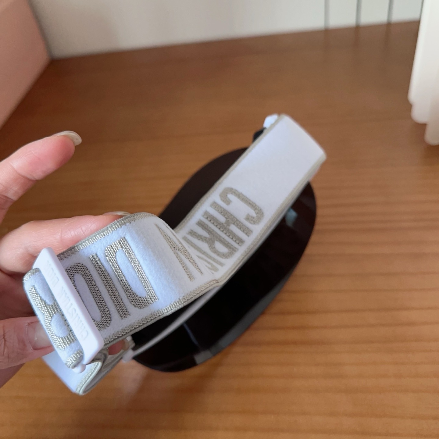 𝐷𝑖𝑜𝑟 时尚很拉风哦！ 空顶遮阳帽✨ 真的太喜欢