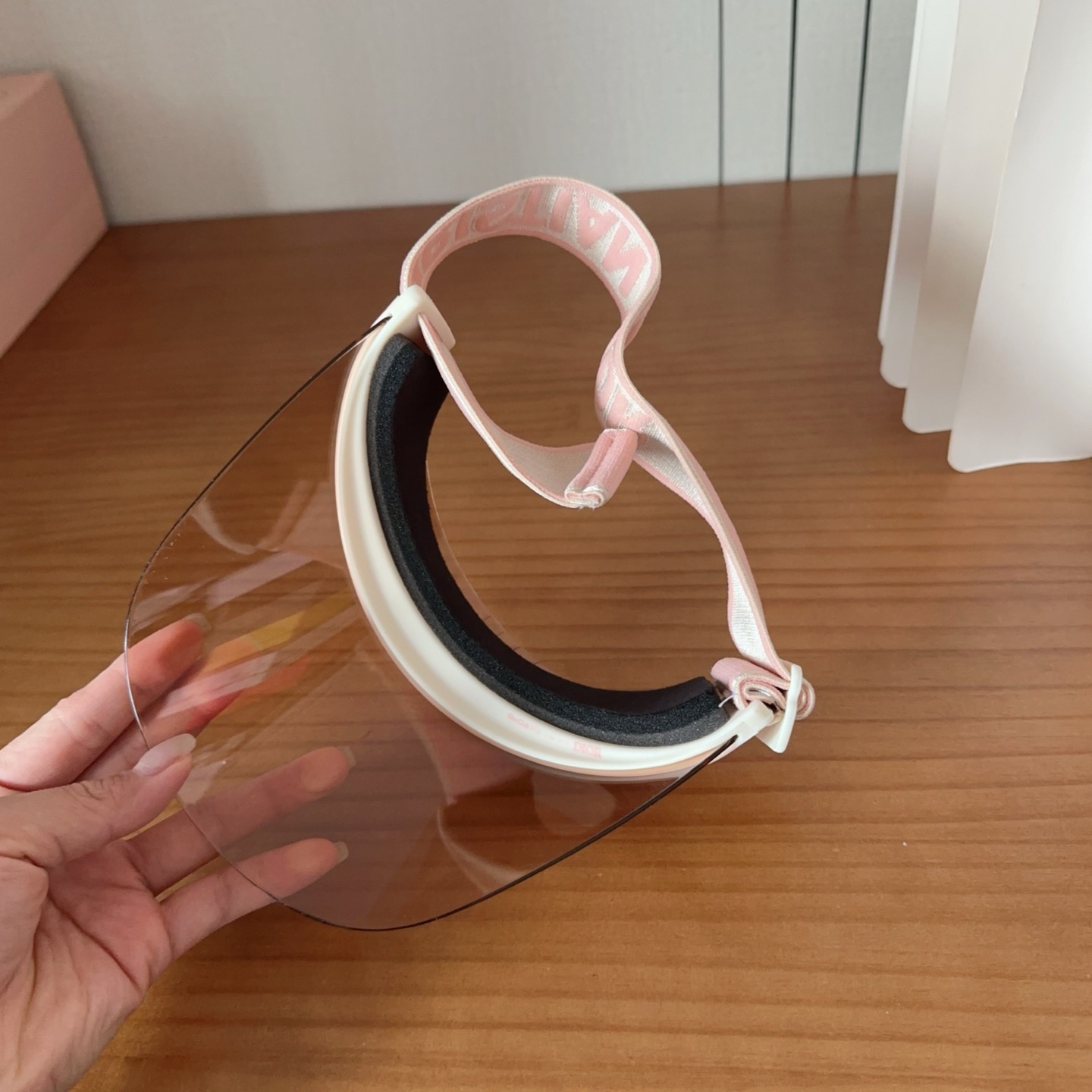 𝐷𝑖𝑜𝑟 时尚很拉风哦！ 空顶遮阳帽✨ 真的太喜欢