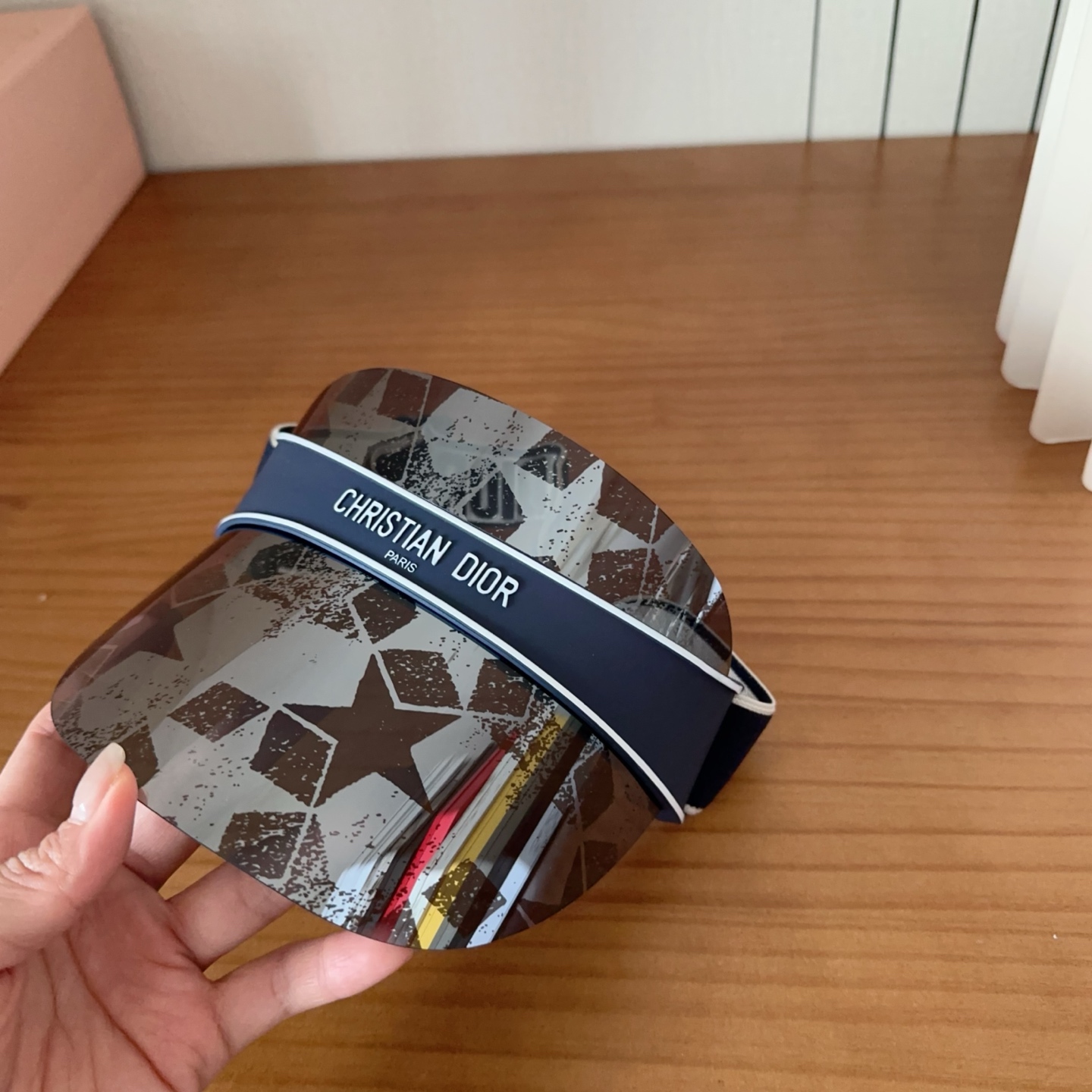 𝐷𝑖𝑜𝑟 星星老花 时尚很拉风哦！ 空顶遮阳帽✨ 真的太喜欢