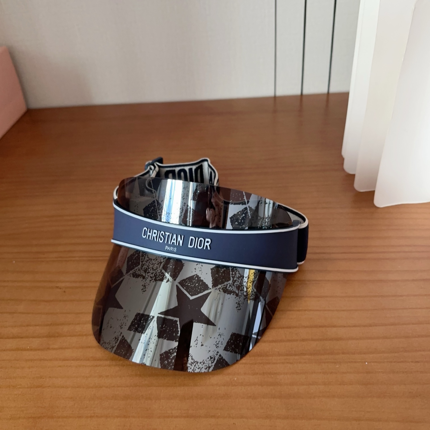 𝐷𝑖𝑜𝑟 星星老花 时尚很拉风哦！ 空顶遮阳帽✨ 真的太喜欢