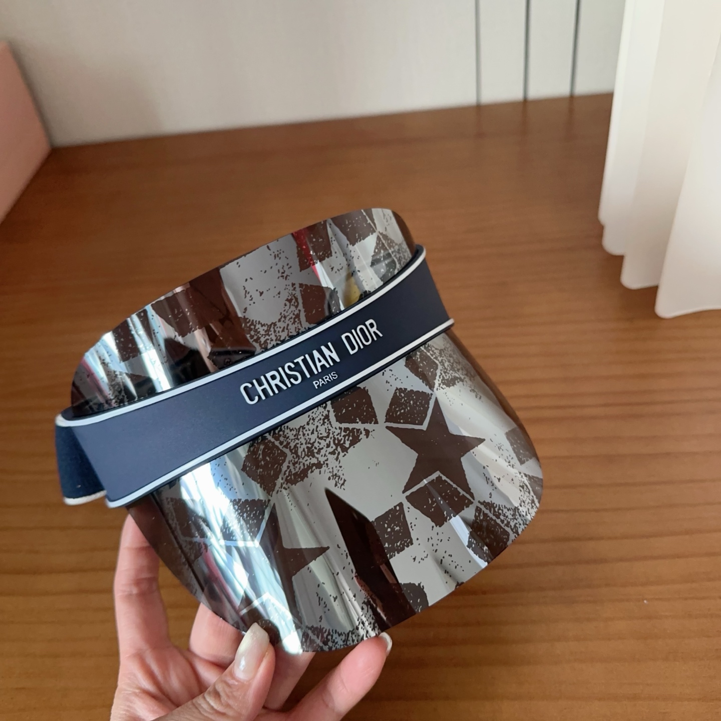 𝐷𝑖𝑜𝑟 星星老花 时尚很拉风哦！ 空顶遮阳帽✨ 真的太喜欢