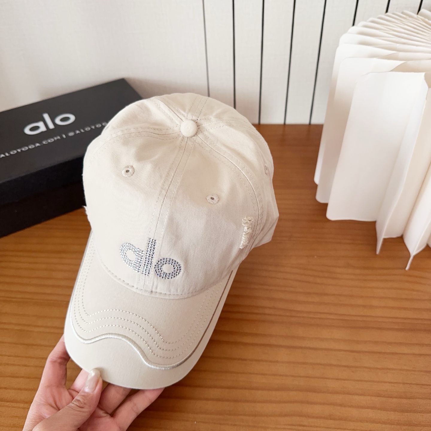 爆款🔥Alo新款棒球帽定制面料，简约时尚更透气，超火爆现货秒发