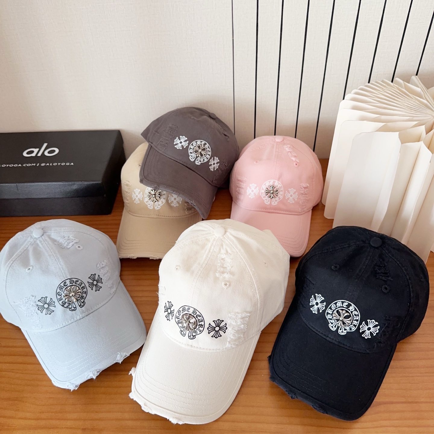 Chrome Hearts 克罗心💓早春韩版时尚复古做旧破洞帽子磨损设计百搭棒球帽鸭舌帽