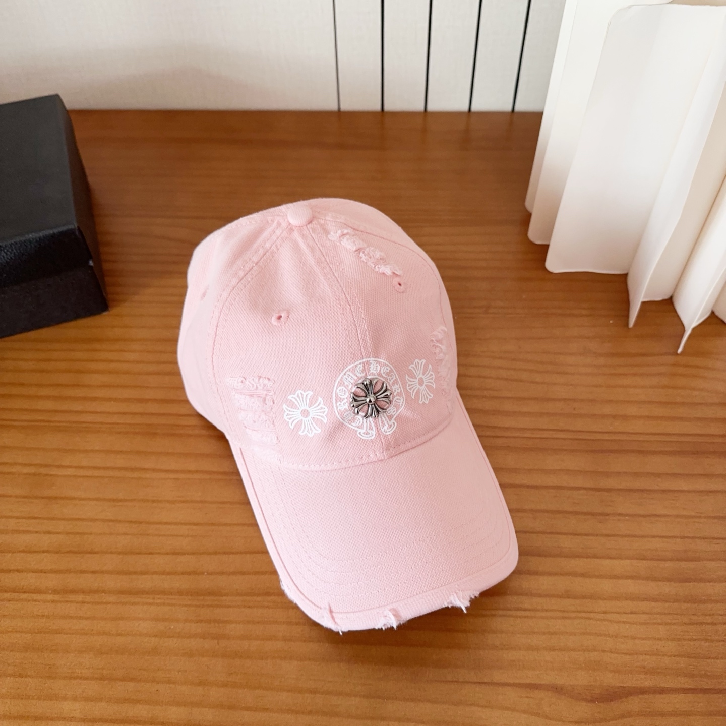 Chrome Hearts 克罗心💓早春韩版时尚复古做旧破洞帽子磨损设计百搭棒球帽鸭舌帽