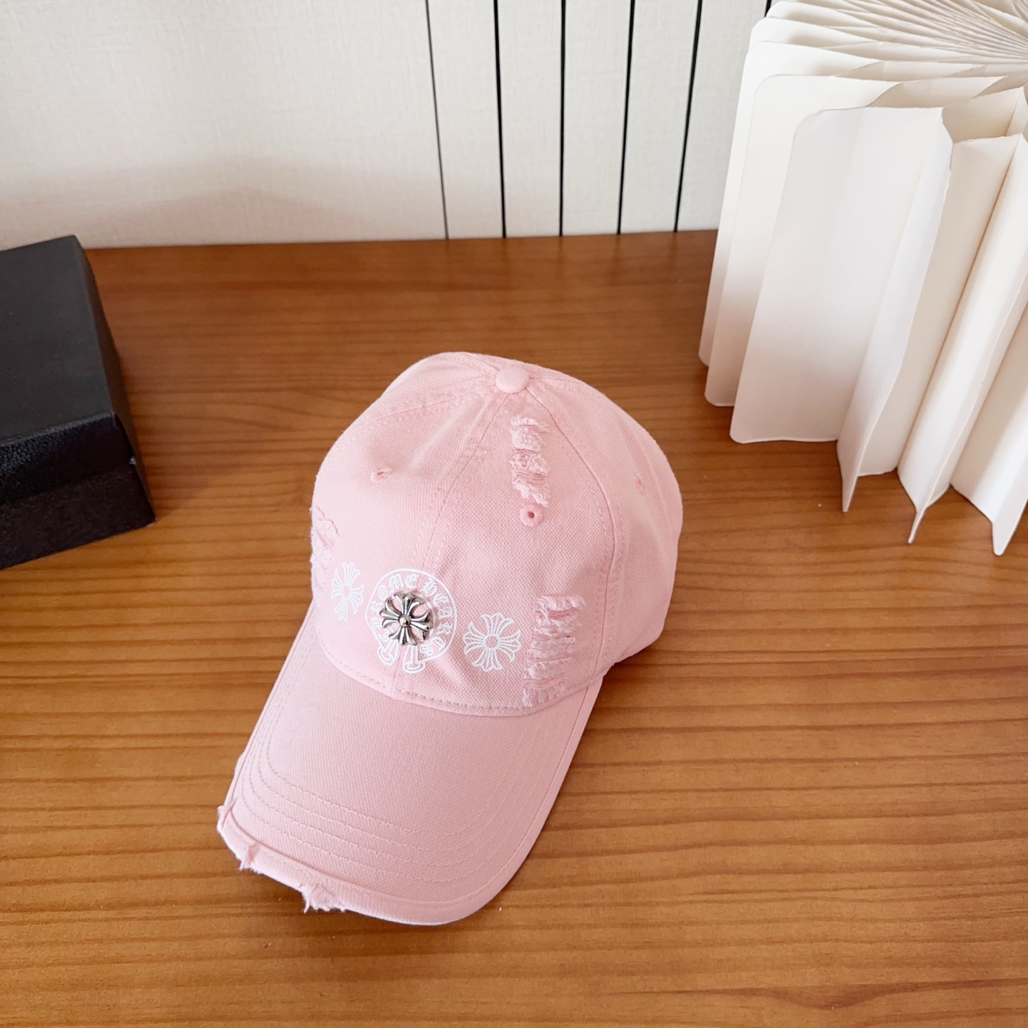 Chrome Hearts 克罗心💓早春韩版时尚复古做旧破洞帽子磨损设计百搭棒球帽鸭舌帽