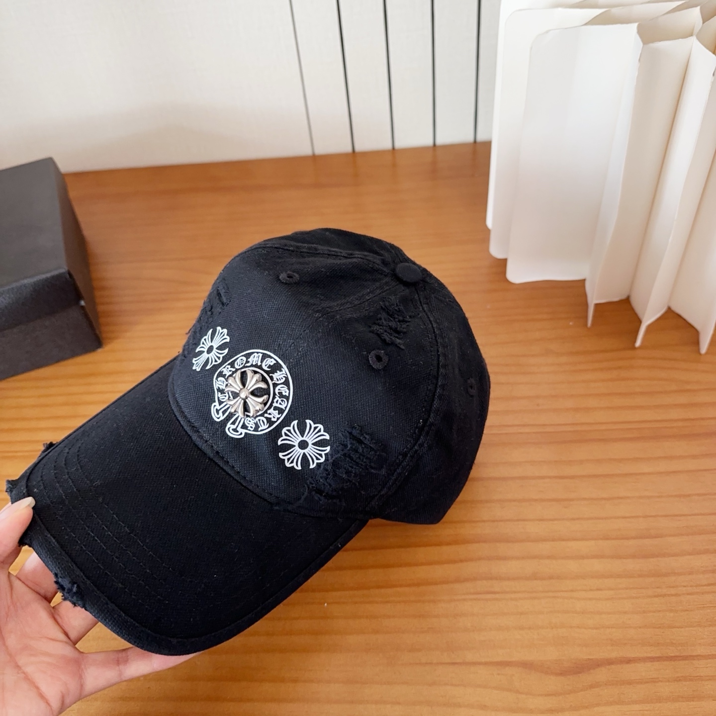 Chrome Hearts 克罗心💓早春韩版时尚复古做旧破洞帽子磨损设计百搭棒球帽鸭舌帽