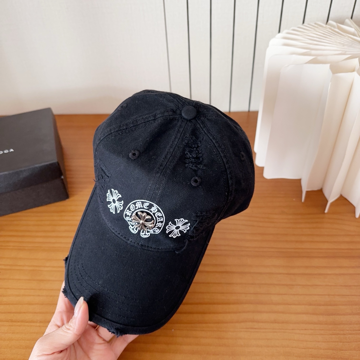 Chrome Hearts 克罗心💓早春韩版时尚复古做旧破洞帽子磨损设计百搭棒球帽鸭舌帽