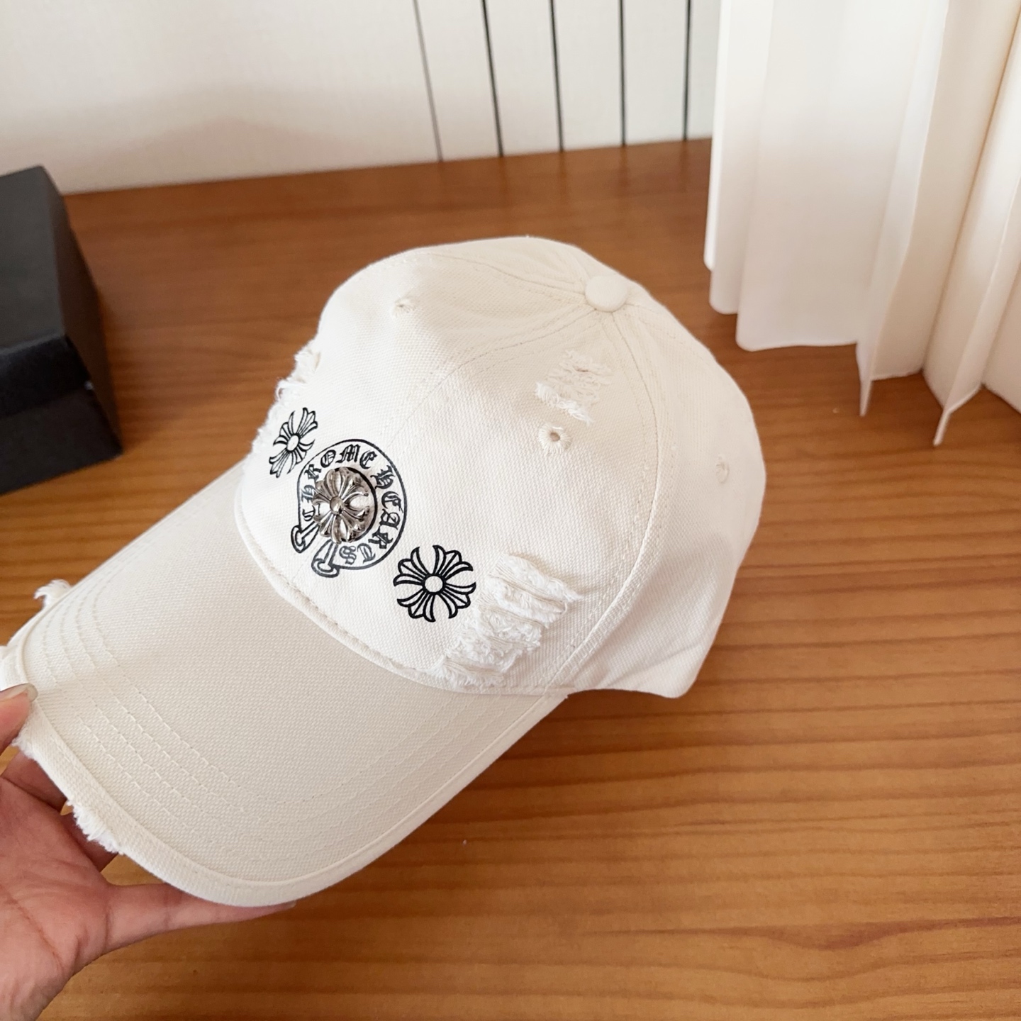 Chrome Hearts 克罗心💓早春韩版时尚复古做旧破洞帽子磨损设计百搭棒球帽鸭舌帽