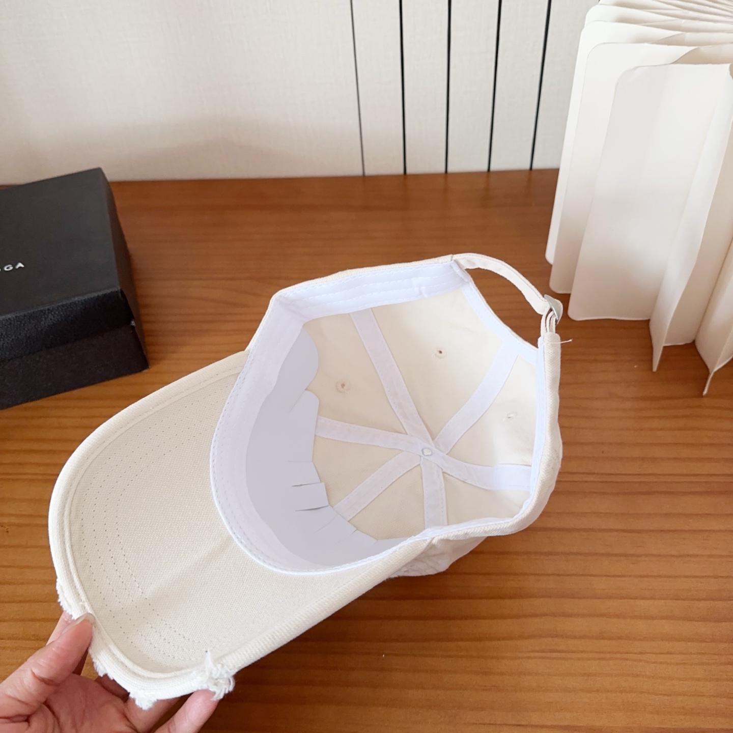 Chrome Hearts 克罗心💓早春韩版时尚复古做旧破洞帽子磨损设计百搭棒球帽鸭舌帽